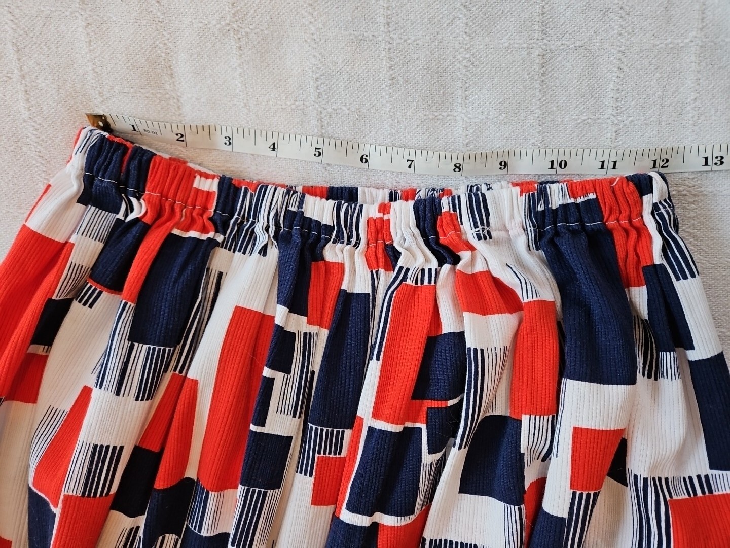 Women’s Vintage Handmade Skirt Large Vtg Red White Blue Pattern pleated Long