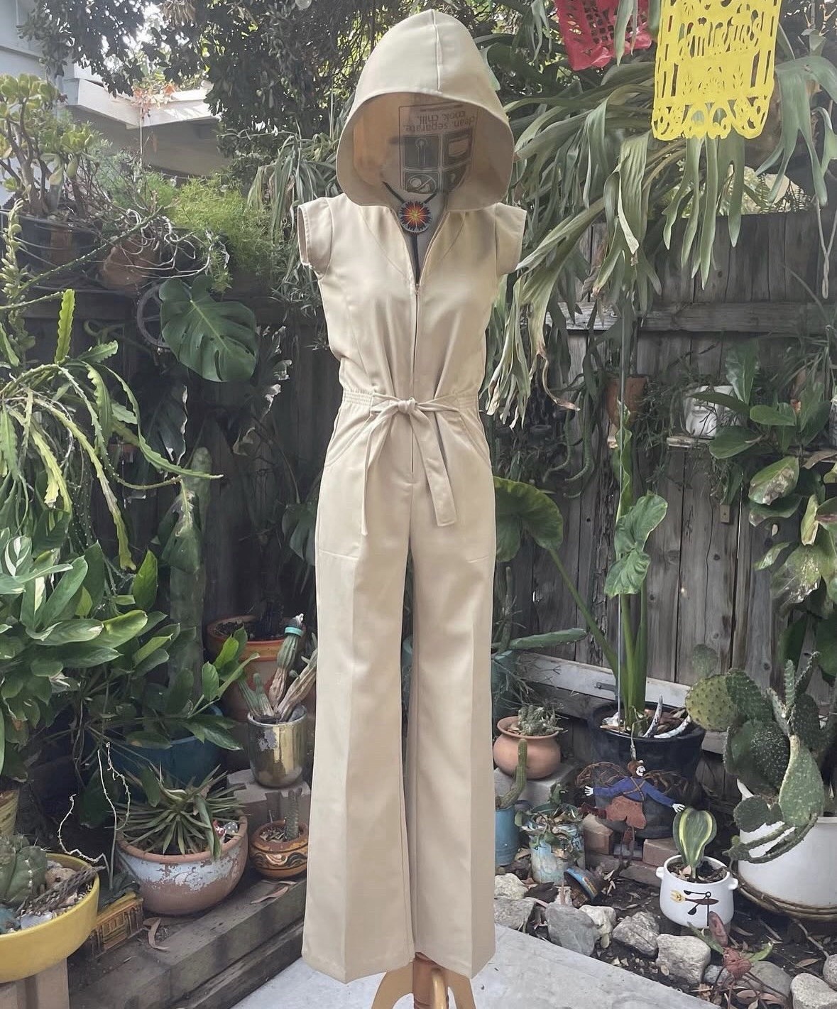 Vintage 1970s Hippie Beige Hooded Jumpsuit Sz XS/S