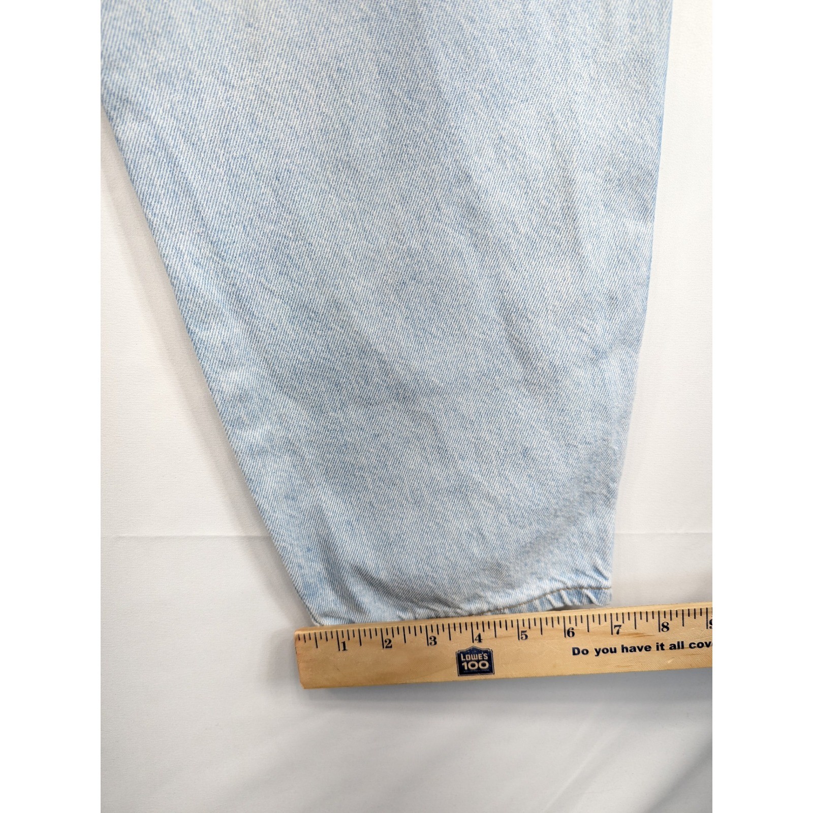Chic Vintage High Waisted Tapered Leg Light Wash Blue Denim Jeans USA 34×26