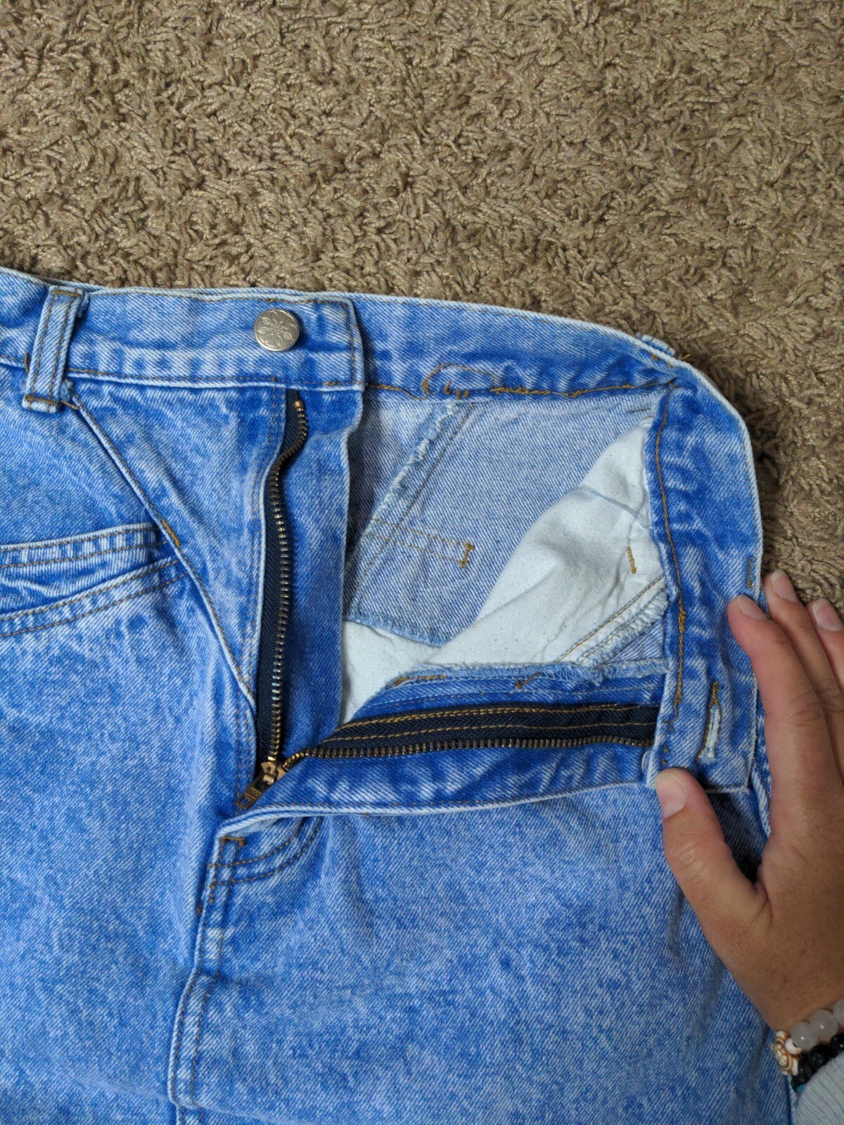 Vintage High Waisted Skirt Size 1 Nuovo Button Up 100% Cotton Denim Acid Wash