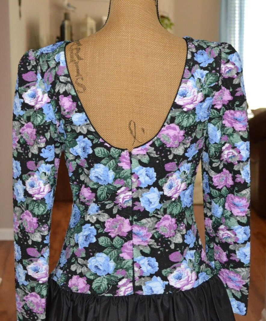 Huey Waltzer for Darcy Vintage floral pucker Ruffle Long sleeve Dress 11/12 USA
