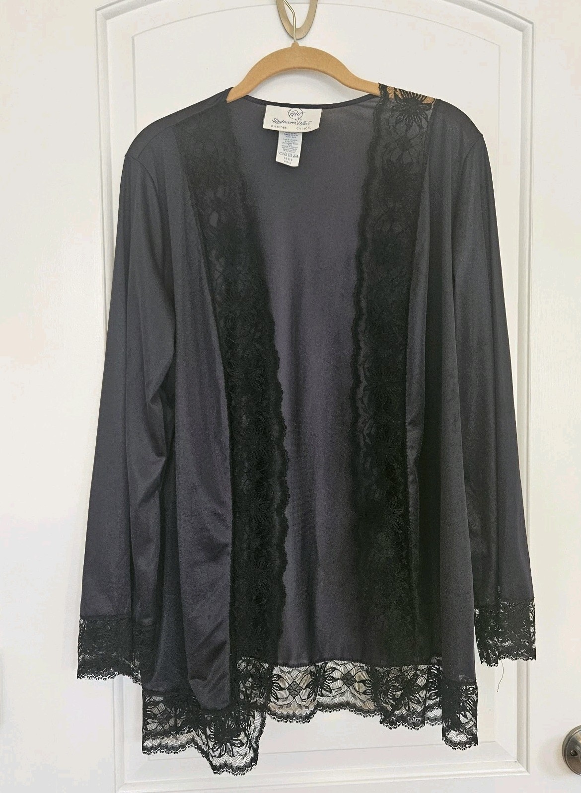 UndercoverWear Vintage Gray Lace Trim Open Front Robe Long Sleeve Nylon Large
