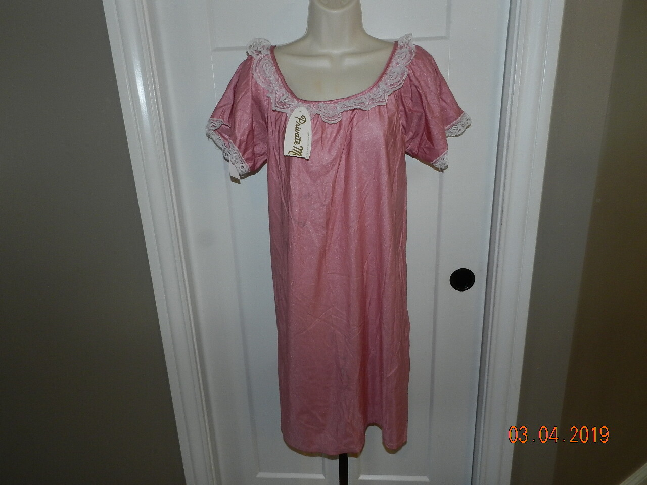 Vintage Private Moments Nightgown mauve pink Nylon Gown Long Size M 1970 NWT