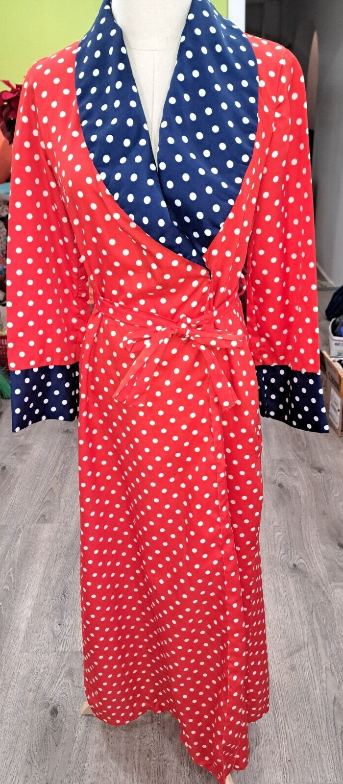 Vtg 60s Mod Glam Red Blue Nylon Robe Tuxedo Collar Dutchess Loungewear Sz M