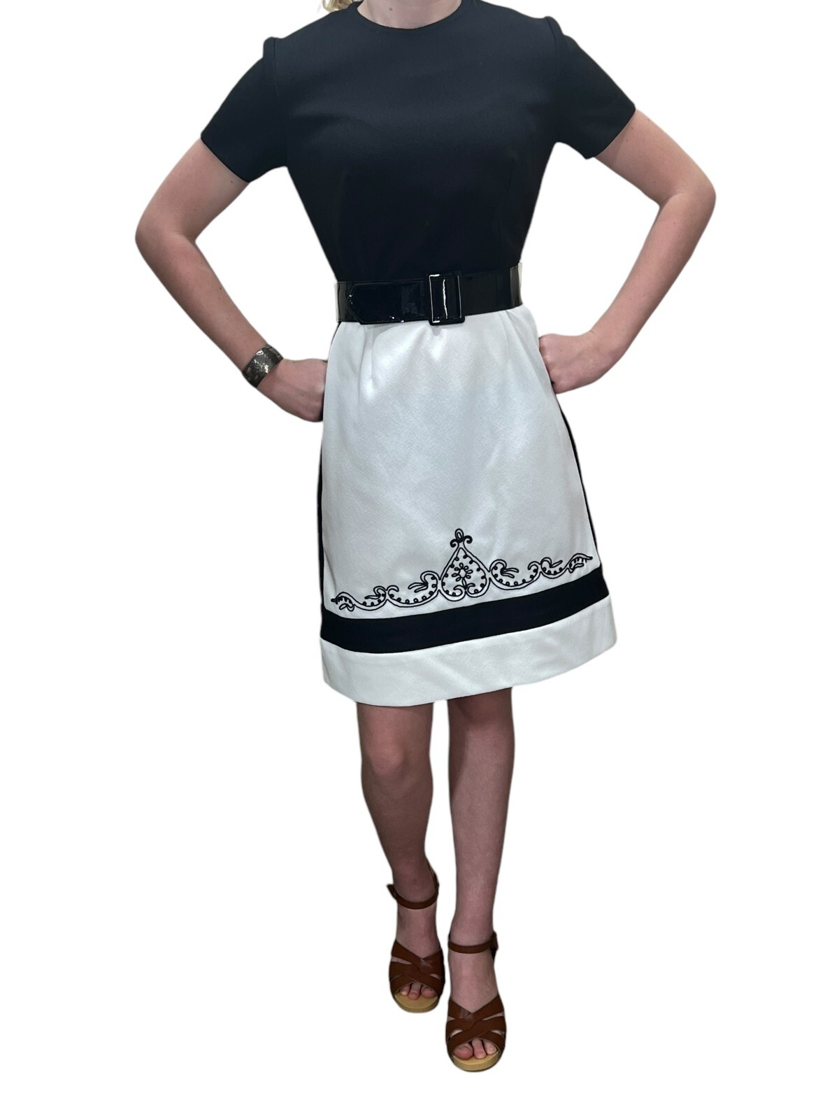 S~M Vtg 70s Mini Dress Fit Flare Soutache Braid Border Belted Knit Black White