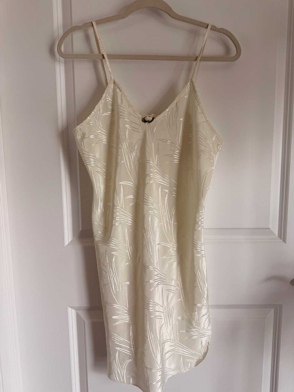 Vintage Cream Satin Jacquard Slip Dress Nightgown Ribbon Rose Chemise Medium