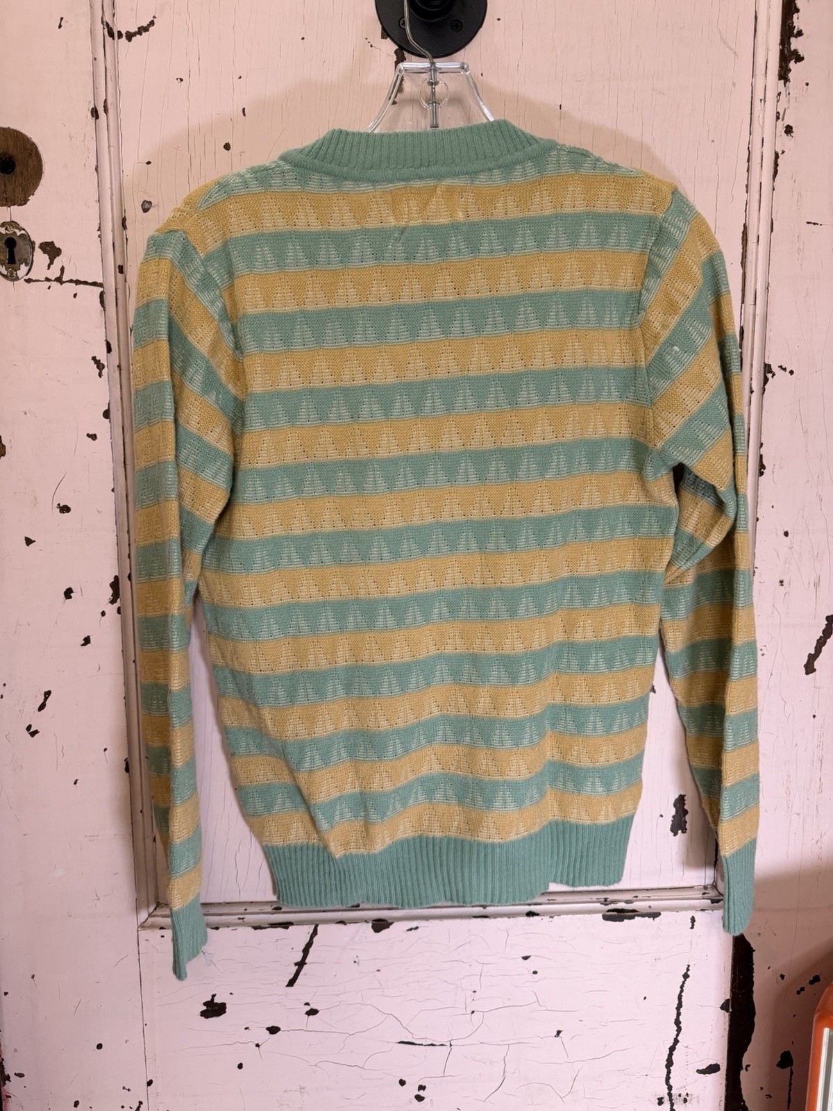 Vintage 60s 70s Banff Sweater Bee Women’s Acrylic V-Neck Striped Sweater S/M