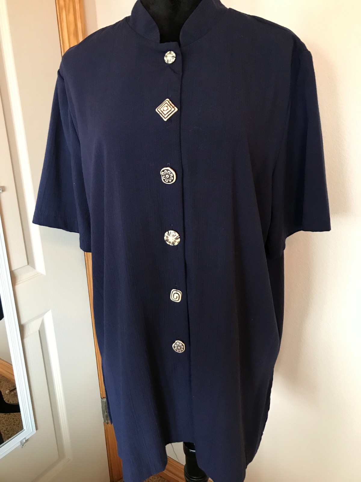 VTG 90s two twenty Rayon Blend Tunic, Dark Blue Blazer Top Unique Buttons Sz 18