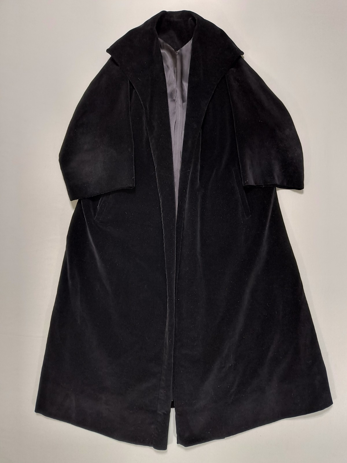 VTG 50s Original Candi Wrap Long Maxi Coat Union Made Black Velvet Witchy L Vamp