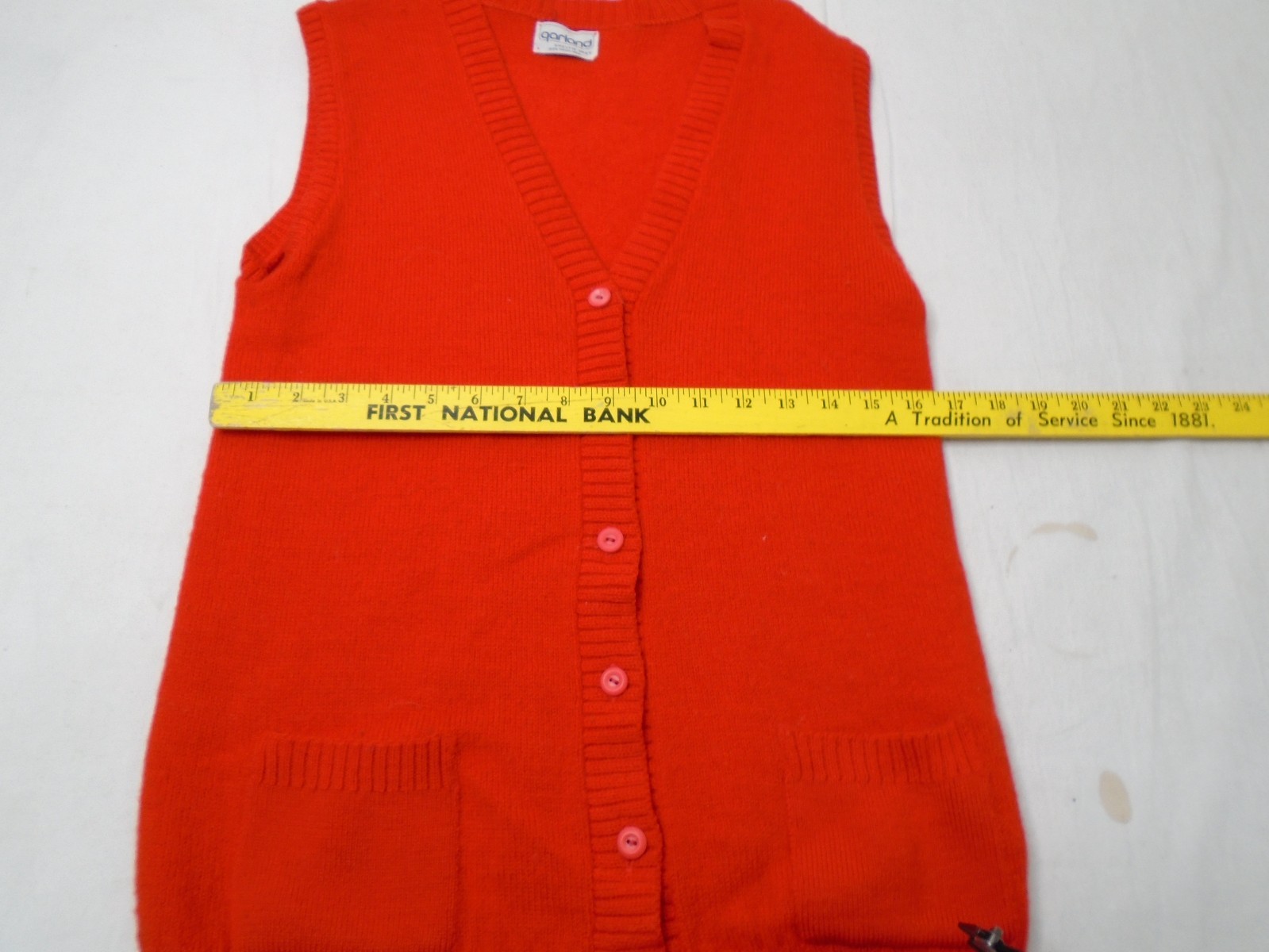 Vintage Womens Garland 100% virgin wool red sweater vest WARM Small