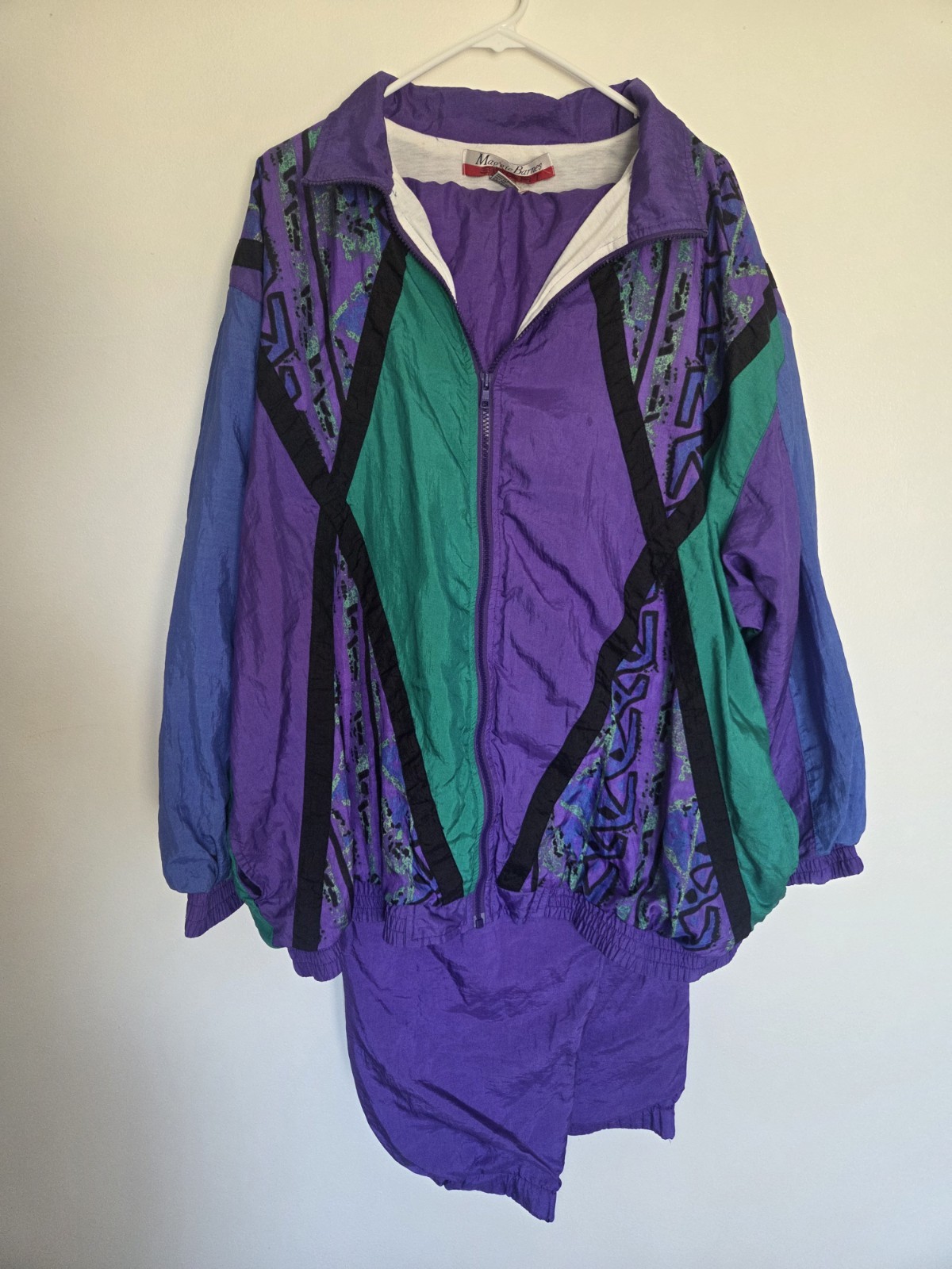 Vintage Active Sensation Women’s Windbreaker Outfit Purple Colorful