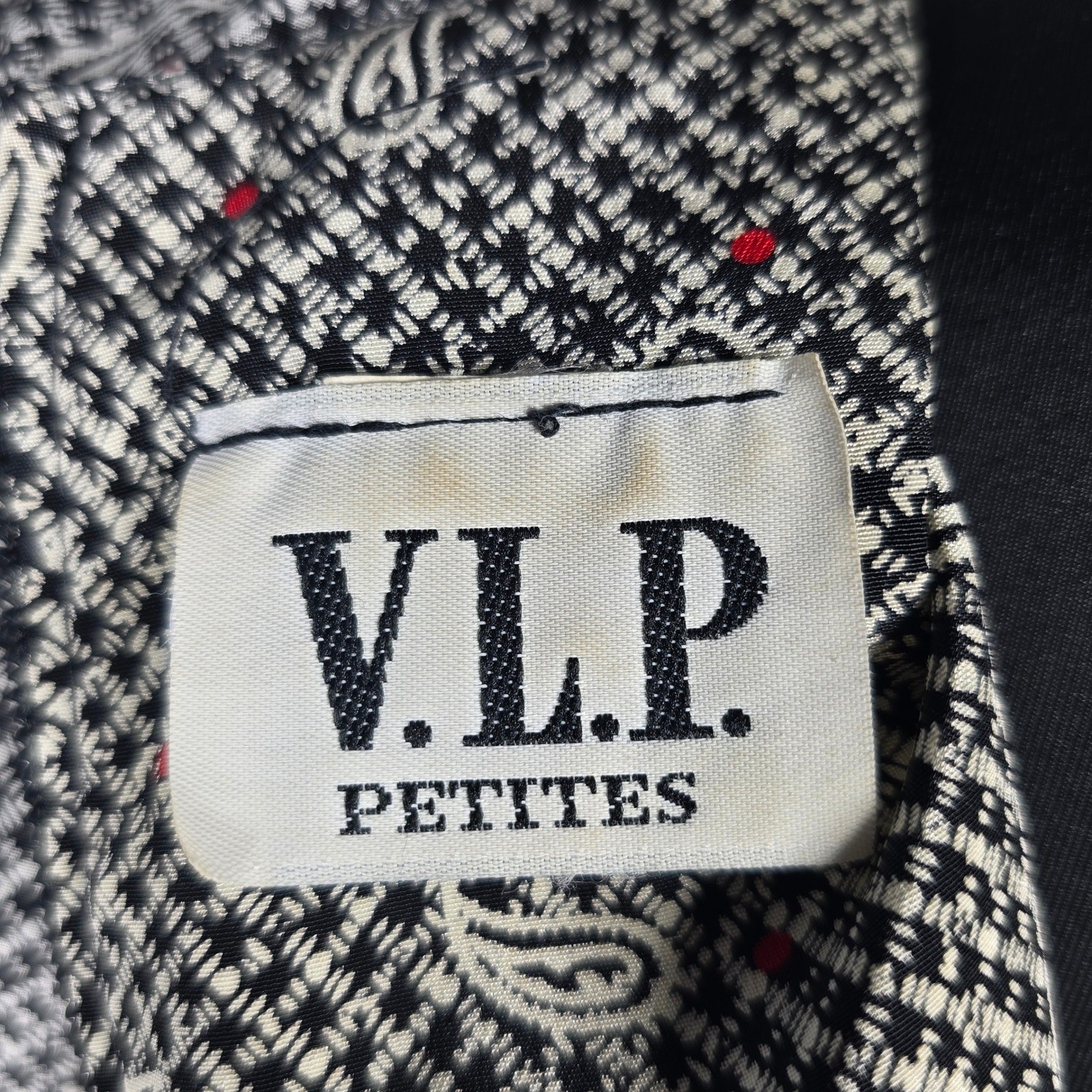 VLP Petites Vintage 80s Paisley Pleated Midi Dress Black Red White Size 4 USA