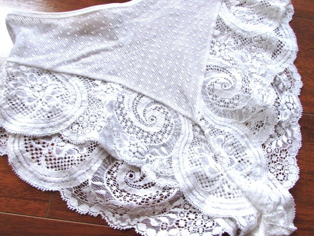 VALENTINO INTIMO ~ New! M ~ VINTAGE 1990’s! SUPER HIGH CUT LEG Lace Panties a94