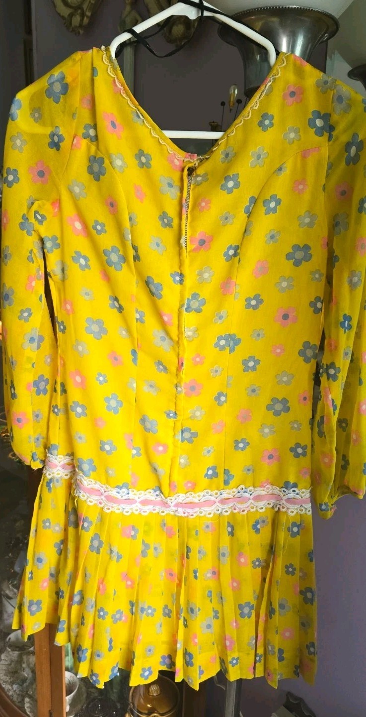 VTG 70s STYLED BY THAT GIRL Yellow Chiffon Floral Drop Waist Dress Size 4 S