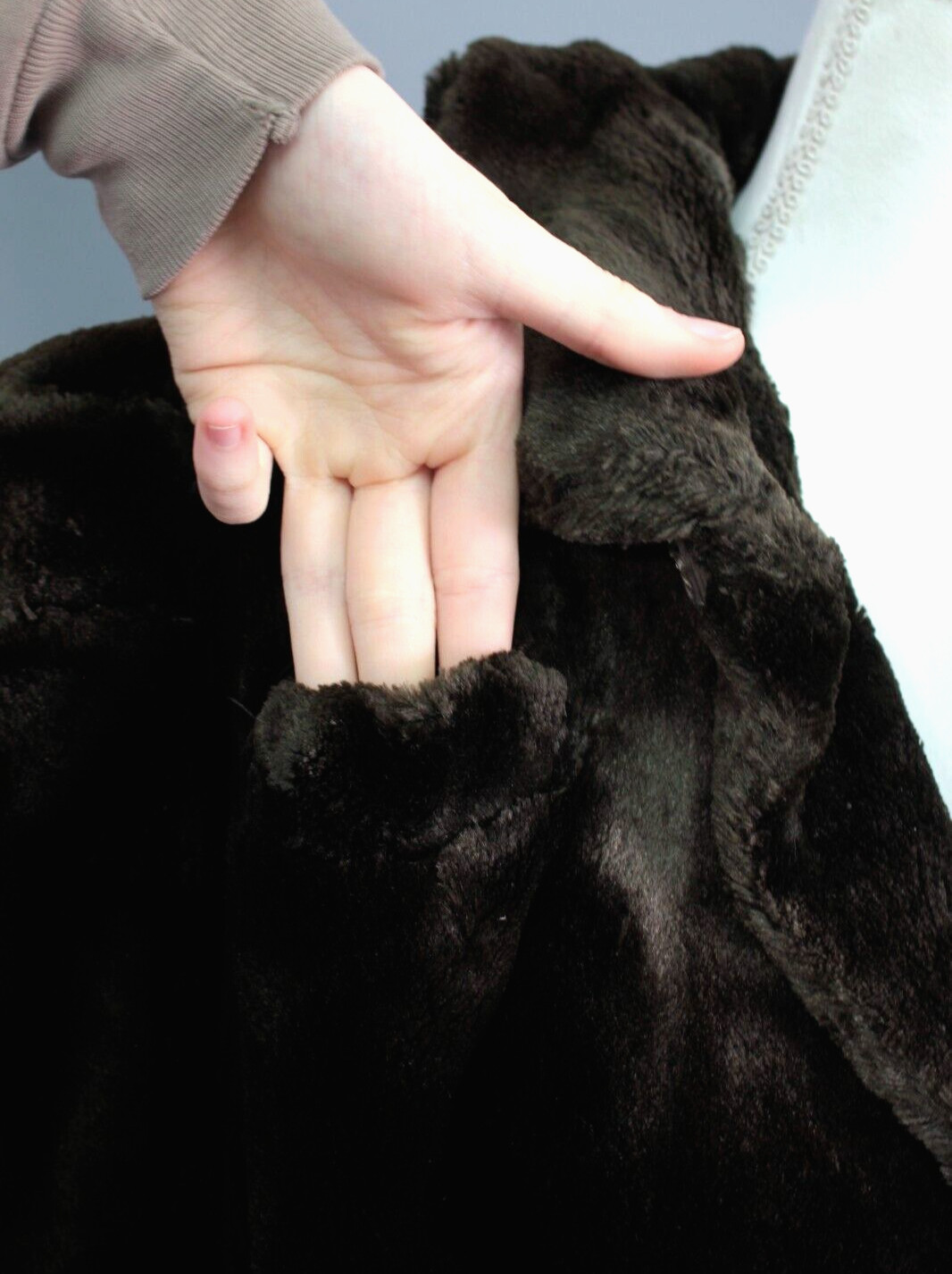 VTG Women’s 30s Brown Velvet Coat W/ Decorative Collar 1930s Sz S/M Skinner’s