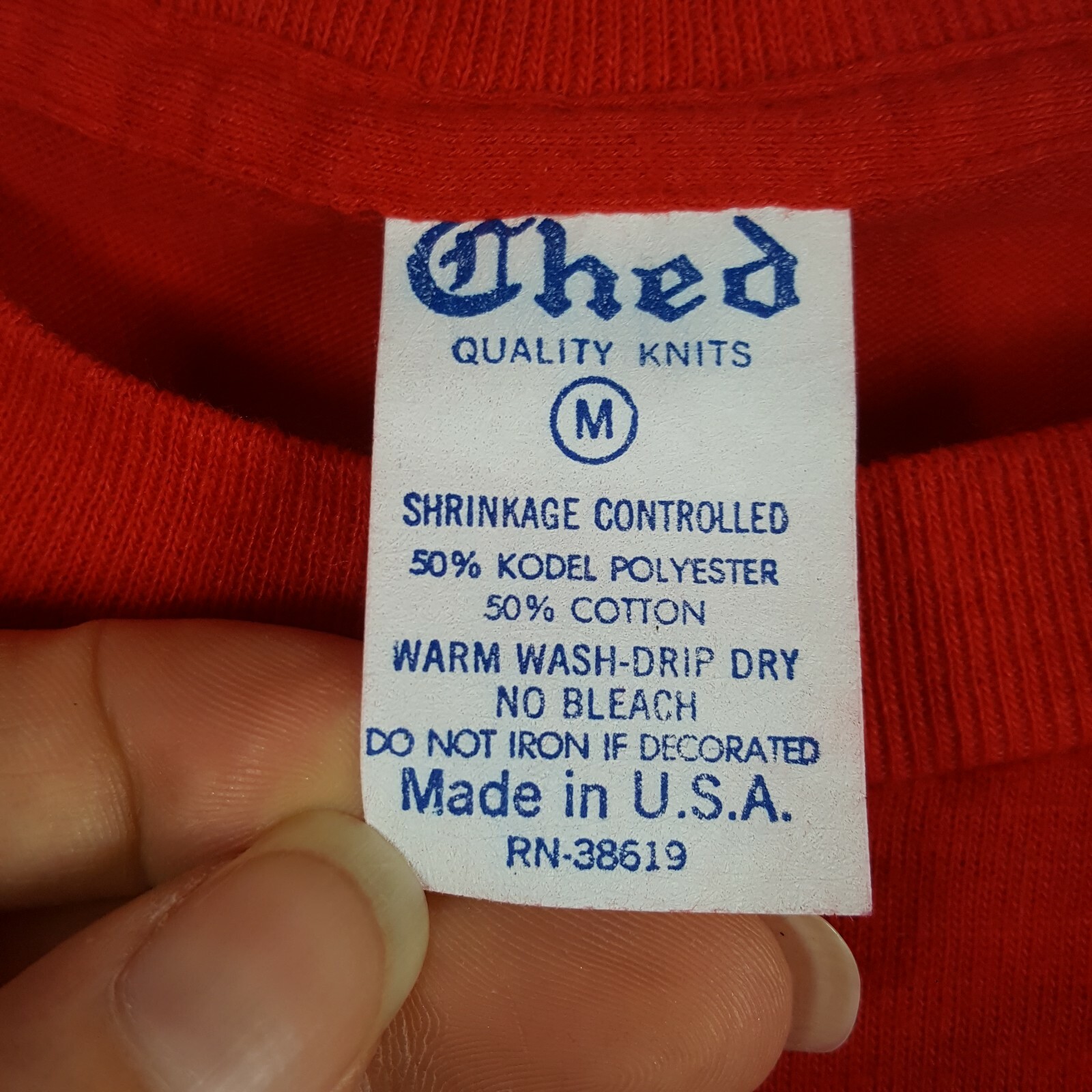 Vtg 80s Woman Of The Year T-Shirt M Red Cat Single Stitch 50/50 USA Ched Ladies