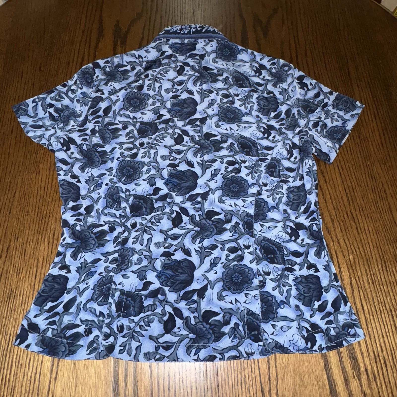 Vintage Wrangler Prairie Rose Womens Short Sleeve Button Up Shirt Rare Blue Rose