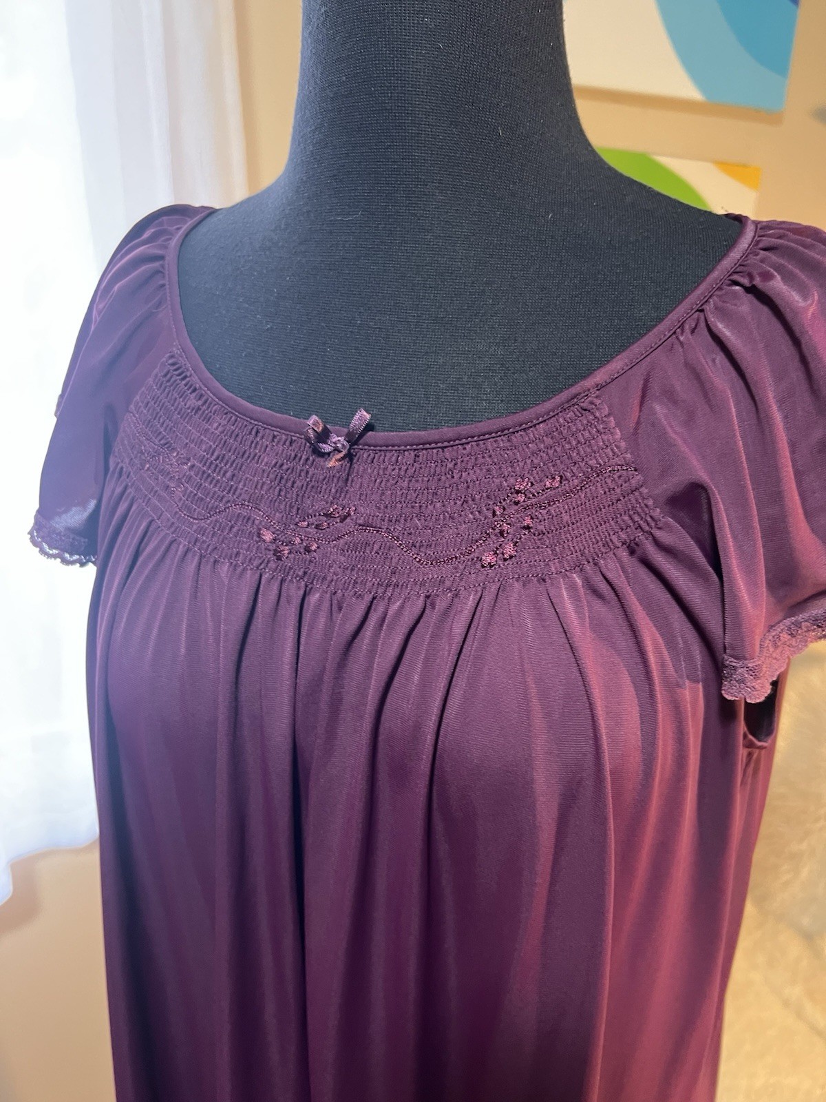 Vtg Miss Elaine Maroon Burgundy Red Silky Nylon Flutter Sleeve nightgown Small