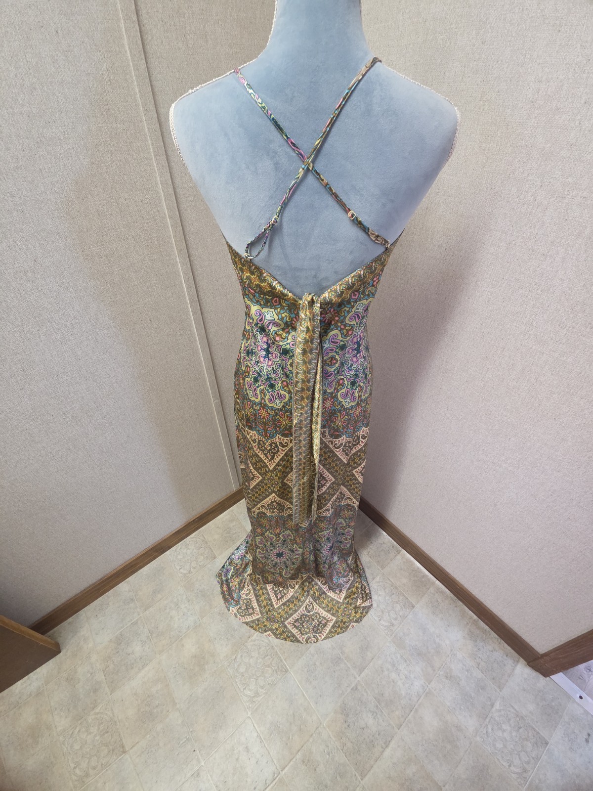 Vintage Y2k Paisley Nicole Miller Collection 100% Silk Backless fairy Gown SZ 10
