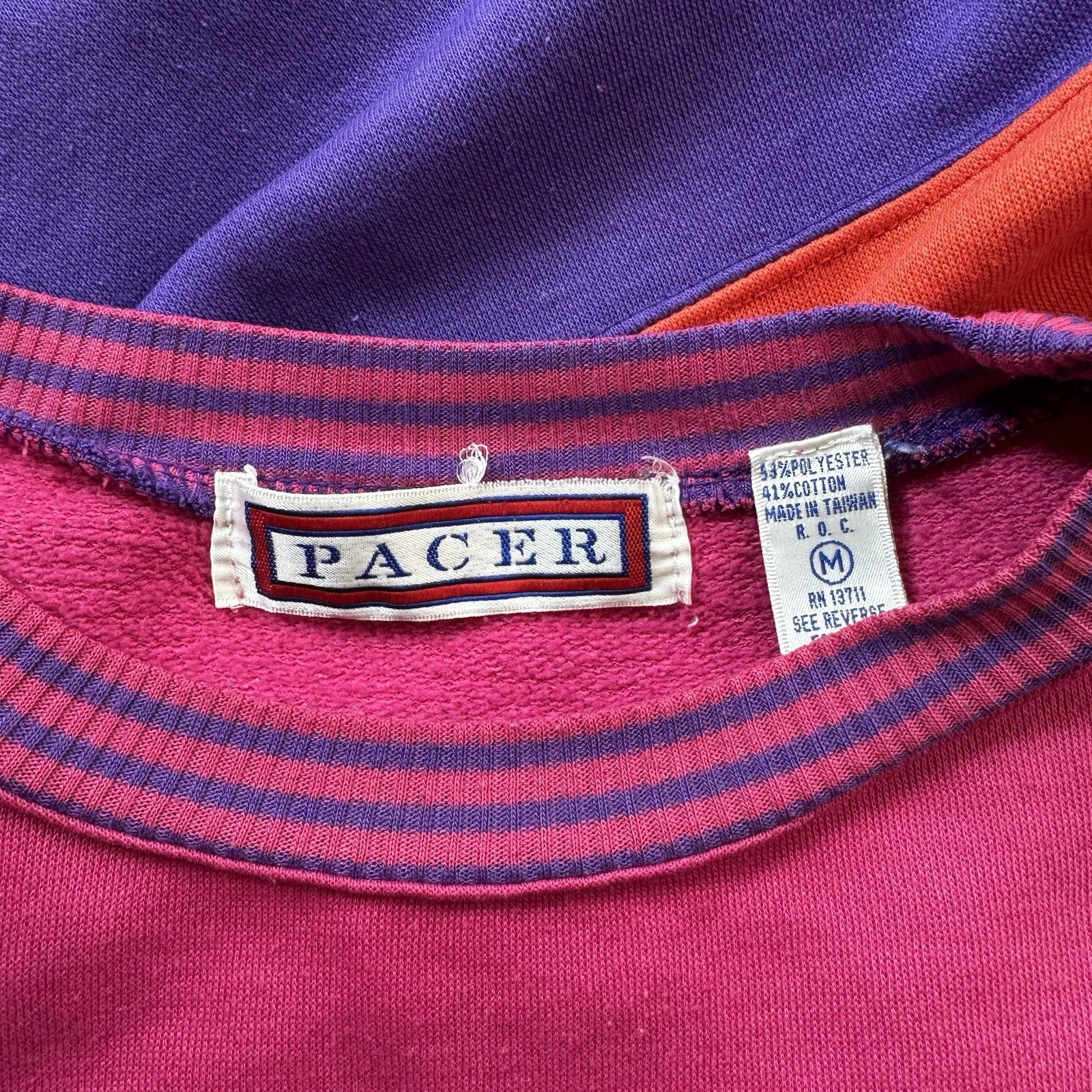 Vintage 90s Color Block Sweatshirt Pullover size Medium Pink Red Purple