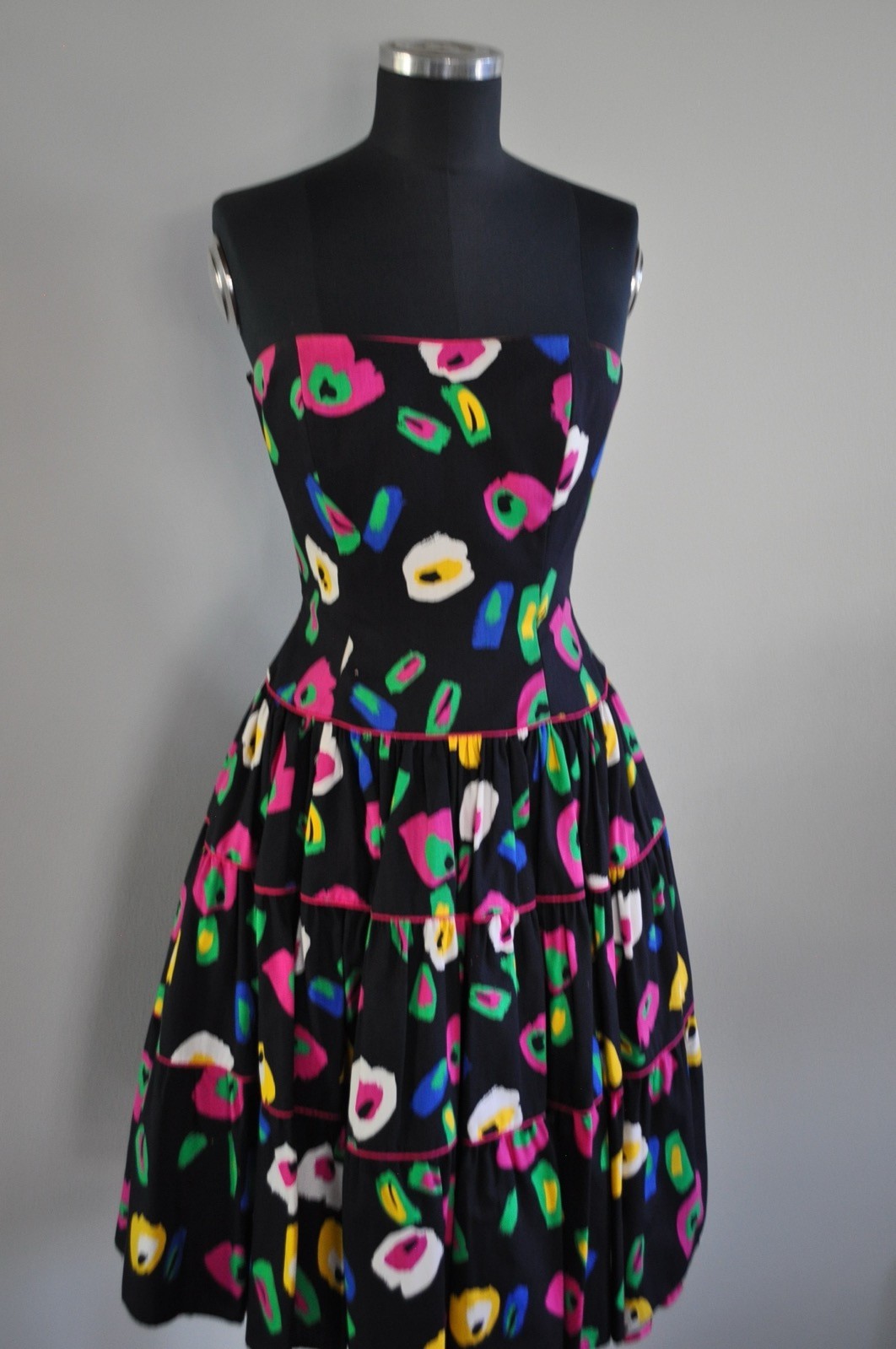 Vintage Prom Dress 1980’s AJ Bari Size 8 Black with Geometric Pattern Drop Waist