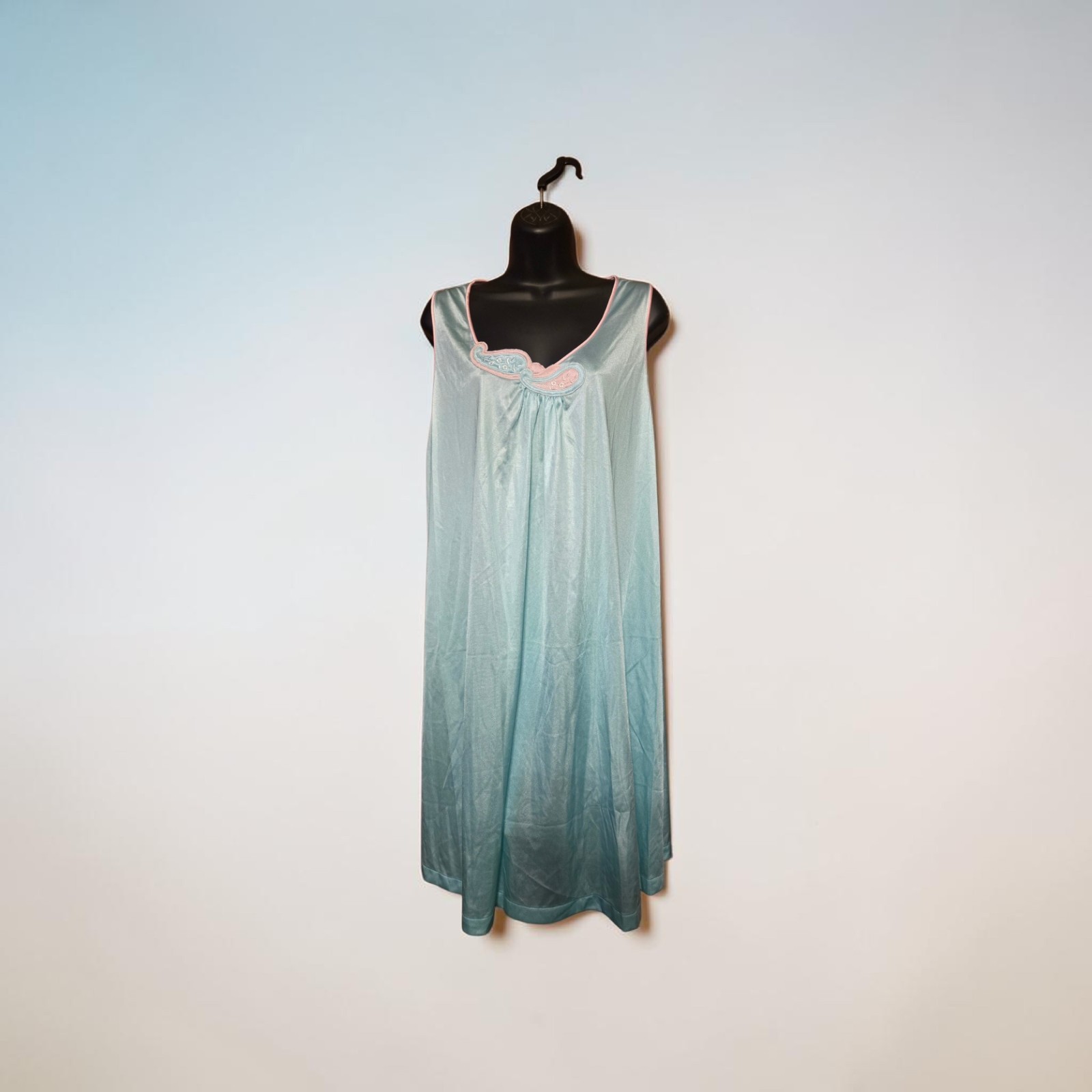 Vtg JCPenney Collectibles Aqua Blue Nylon Tricot Nightgown Embroidered Sz L