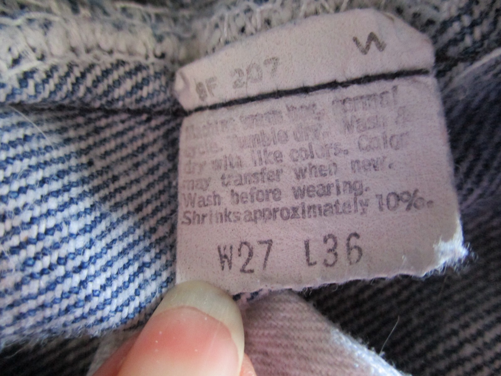Vintage Levis 701 Student 26×32 High Waist Button Fly Medium Wash