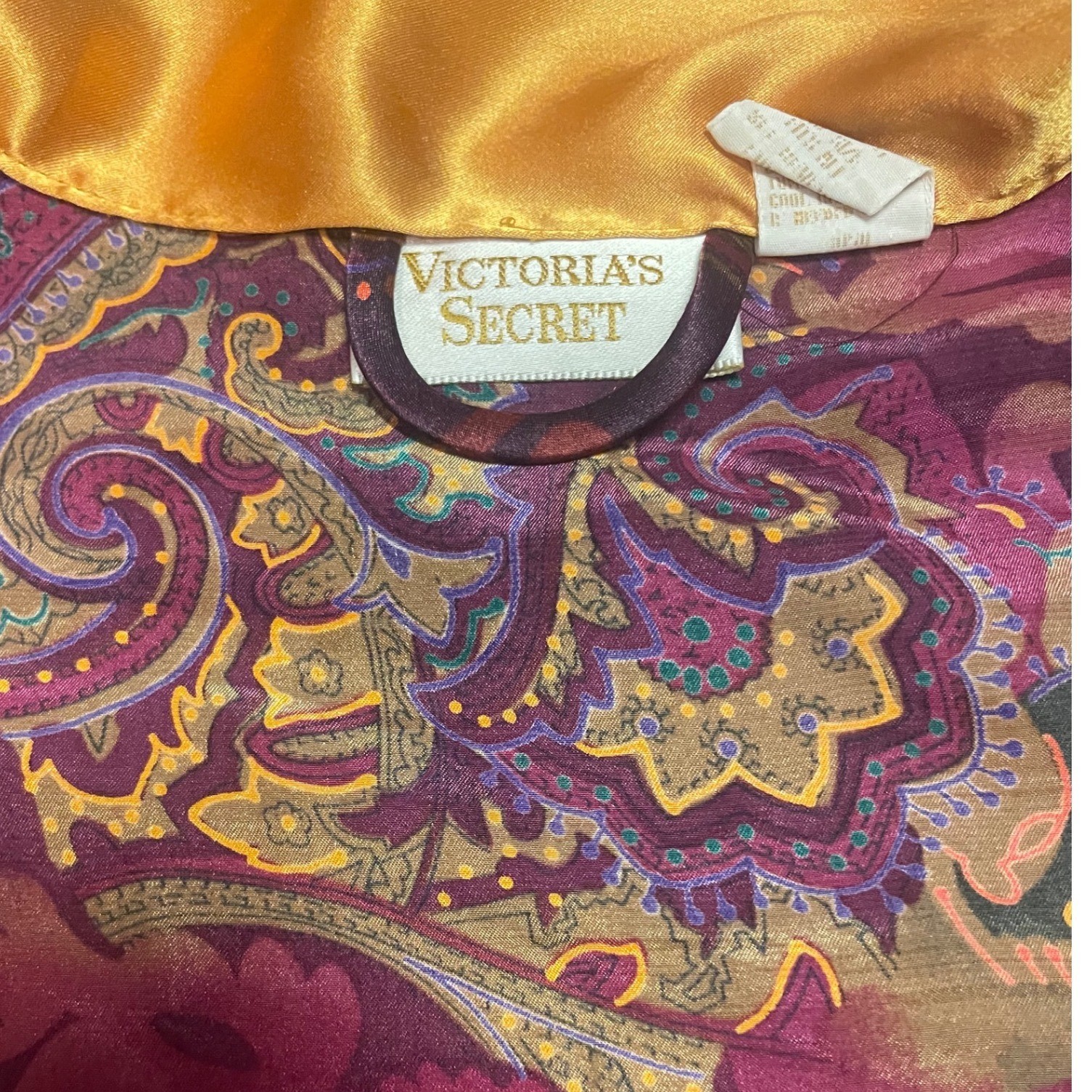 Vintage Victorias Secret Gold Label Paisley Satin Robe Burgundy Gold M L sexy