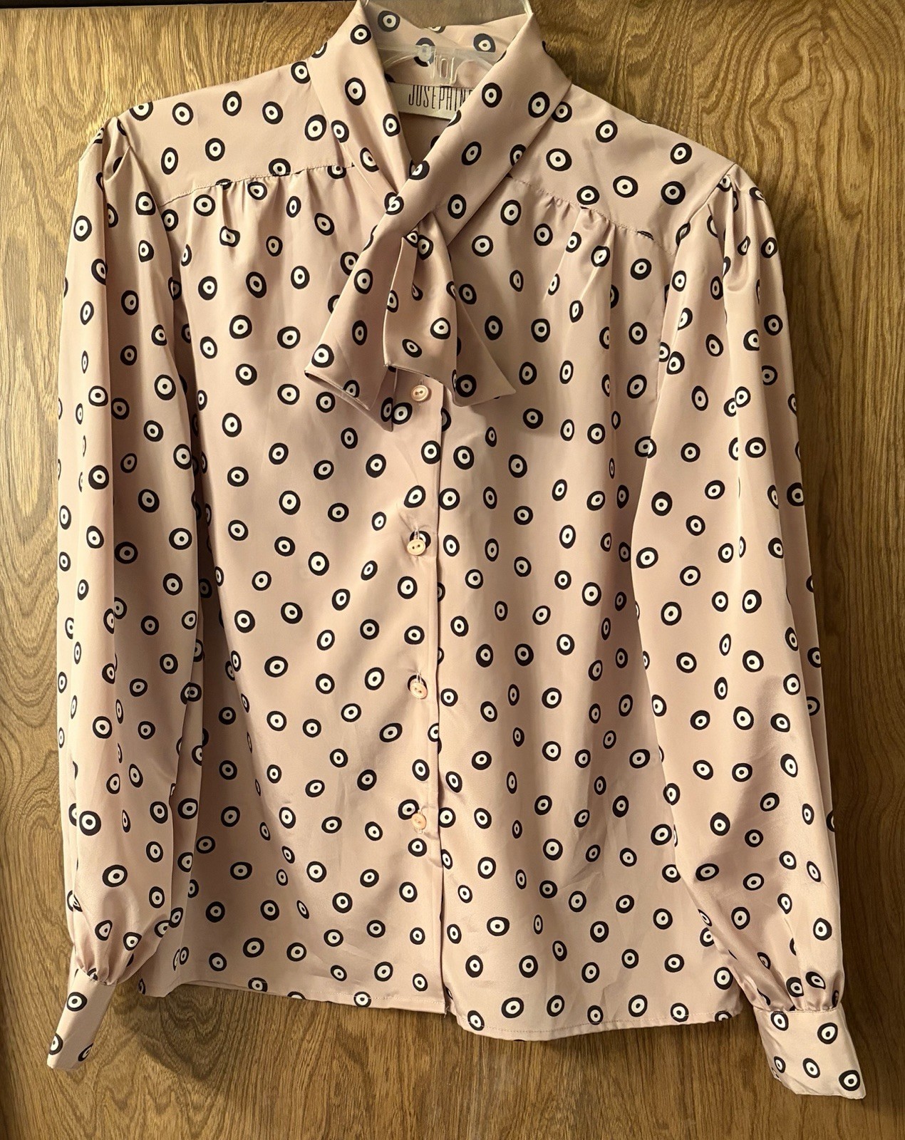 VINTAGE JOSEPHINE SILKY SMOOTH WOMEN’S BLOUSE WITH FANCY COLLAR, SIZE 10