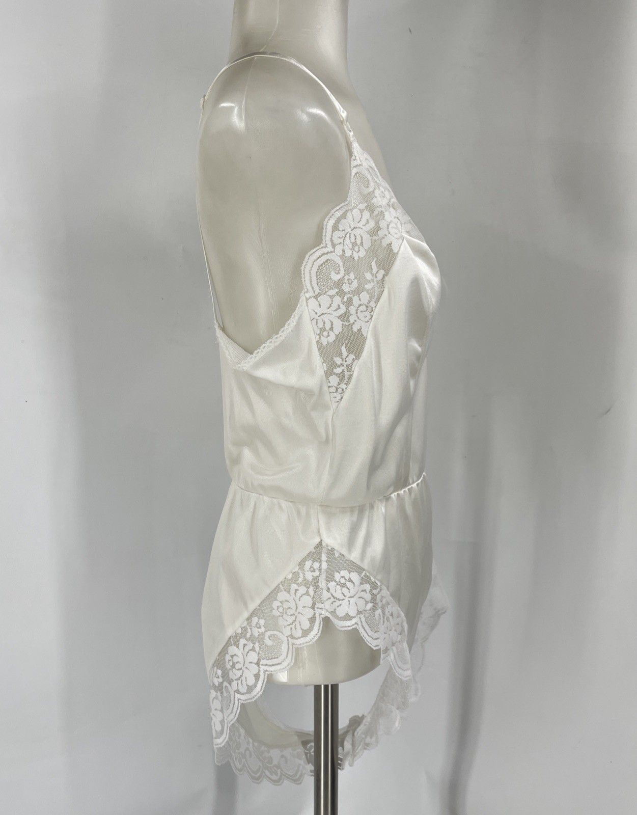 VTG JCPenney Fantasia White satin lace teddy bodysuit Pin Up Burlesque Size 36
