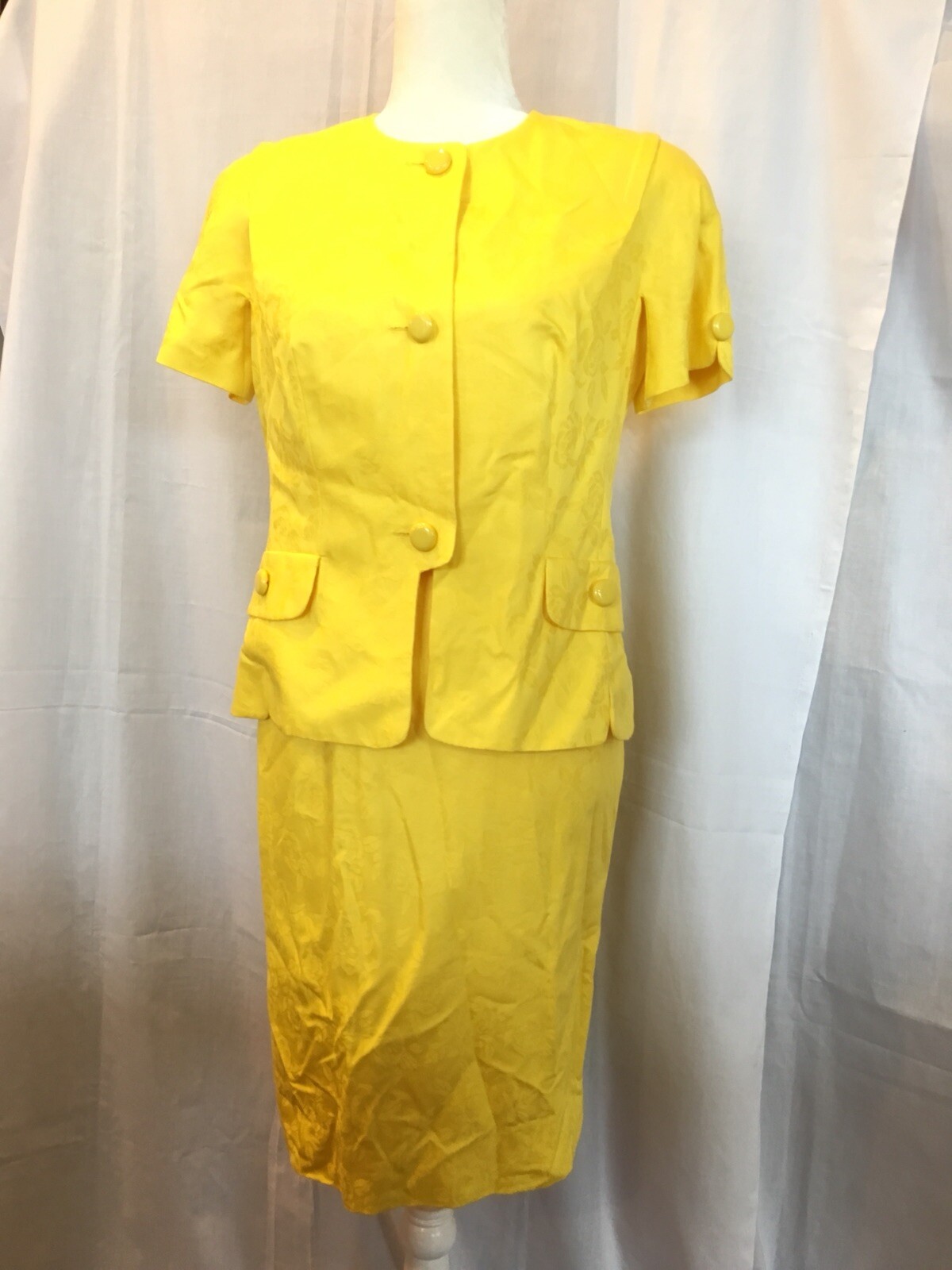 WILLIAM PEARSON Vintage 2 Pc Suit Size 6 Yellow Pencil Skirt Lined Shoulder Pads
