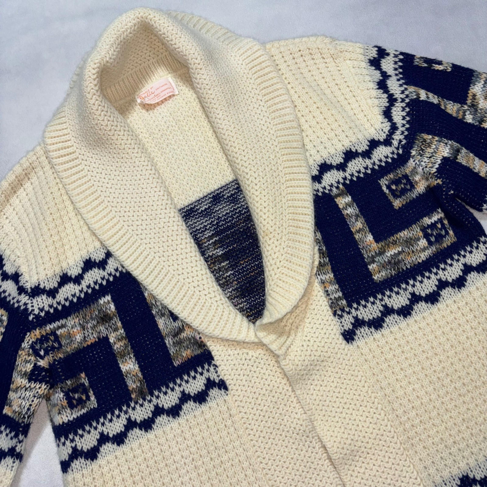 Vintage 60’s Shawl Collar Cardigan Women’s Large Cream Navy Blue Greek Aztec