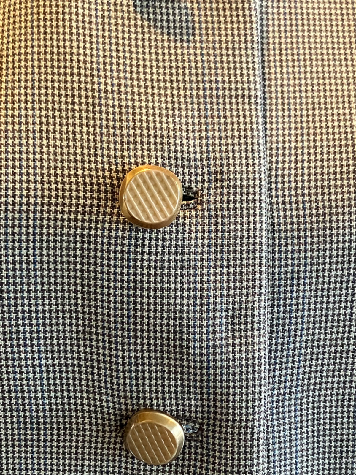 1940s bespoke tailor made ladies wool houndstooth suit with cast glass buttons