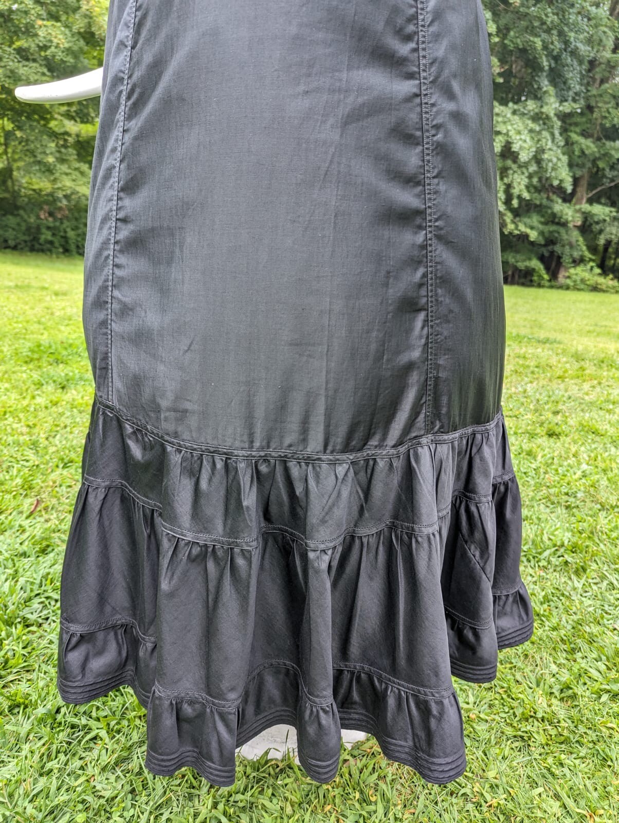 VICTORIAN BLACK POLISHED COTTON PETTICOAT SKIRT W FLOUNCED BOTTOM RUFFLE & LABEL
