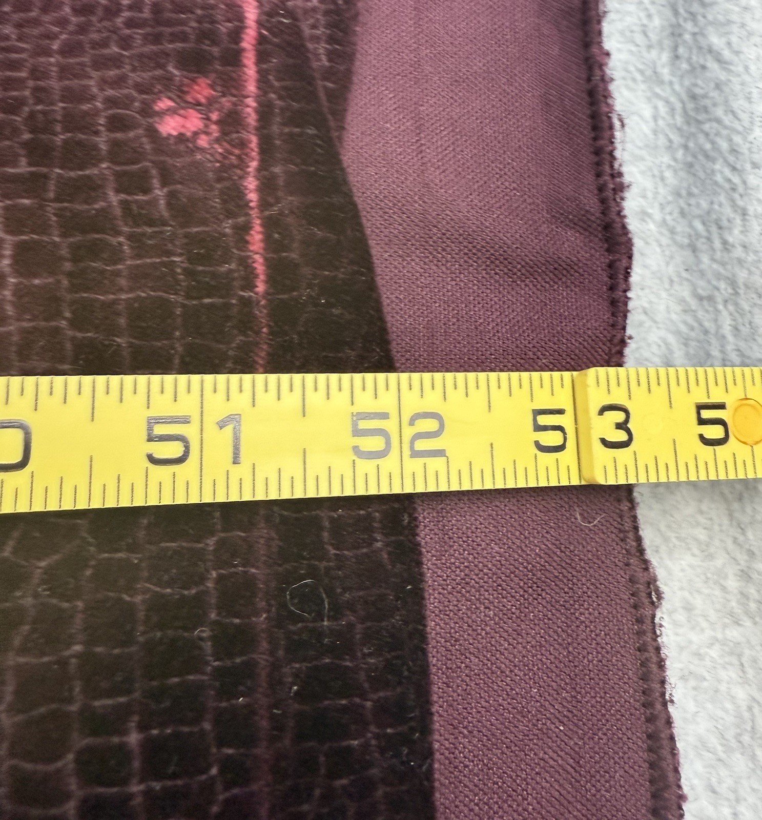 Diamond Tea Velvet Velour Robe Sz Medium Women’s Burgundy Corded Trim Long VTG