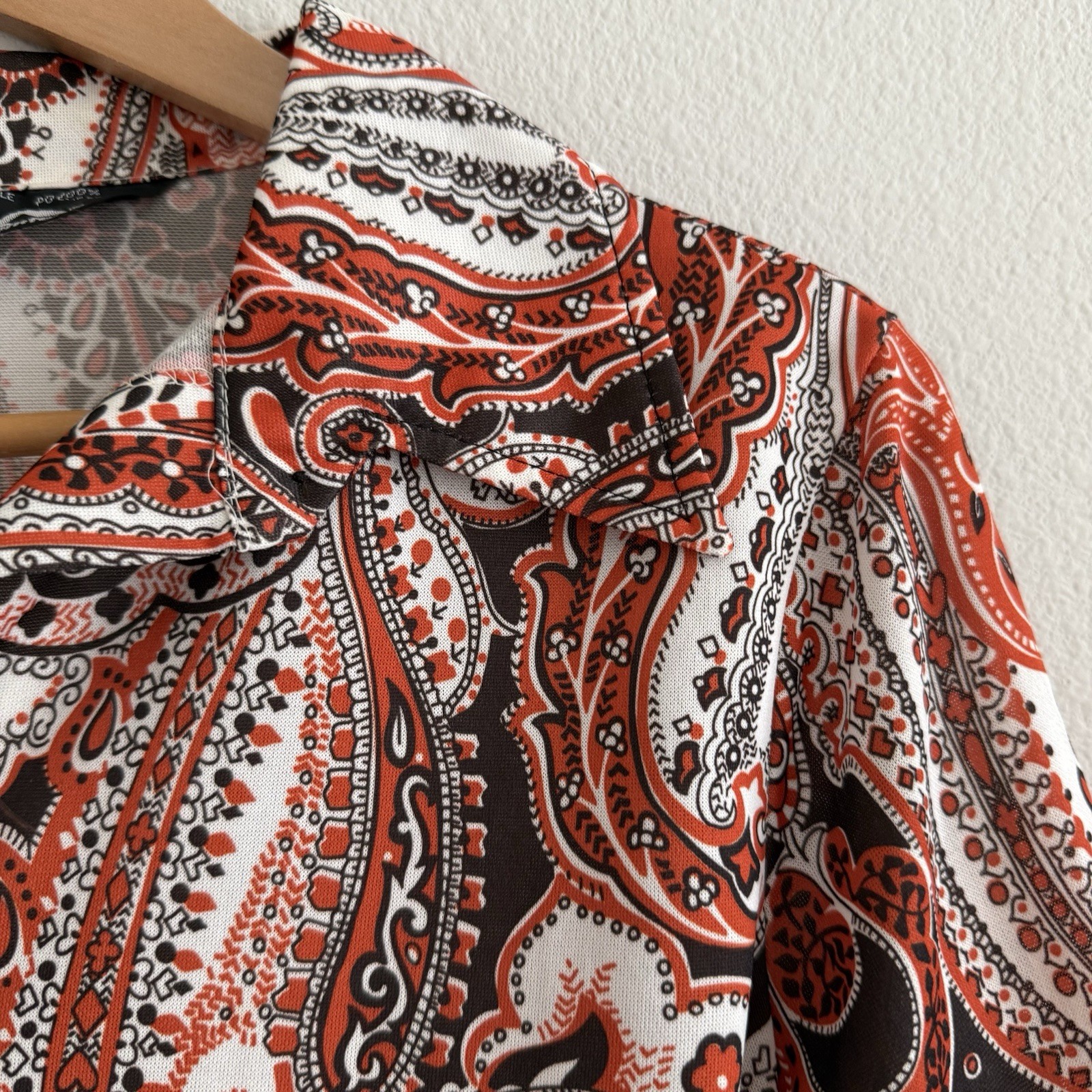 Vintage 70s Paisley Button Up Shirt Womens Large Brown Orange Hipster Disco Boho