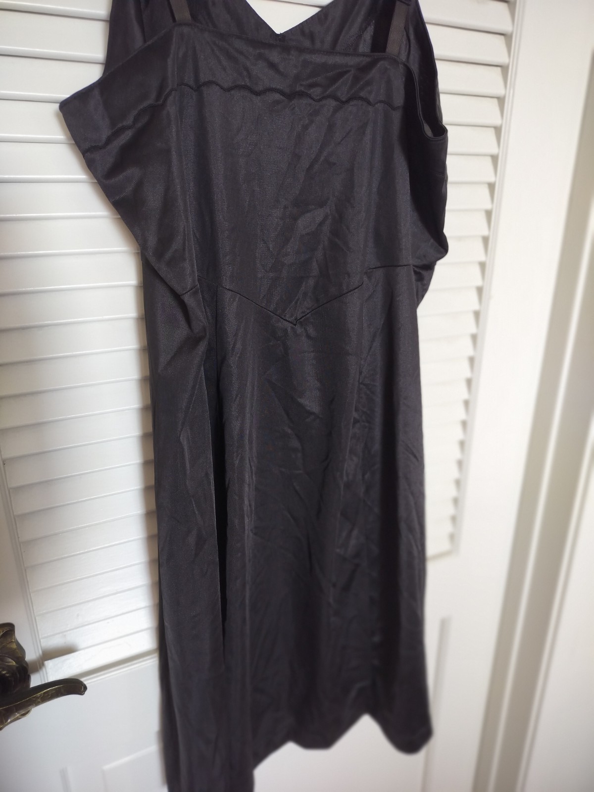 Vintage Sears Roebuck & Co The Doesn’t Slip Black Size 40 Tall Non-Cling