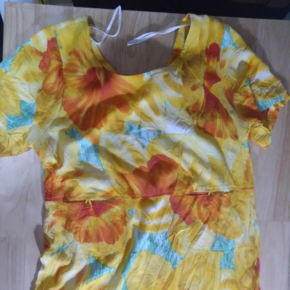 Vintage Jams World Daffodil Pattern Hawaiian Dress