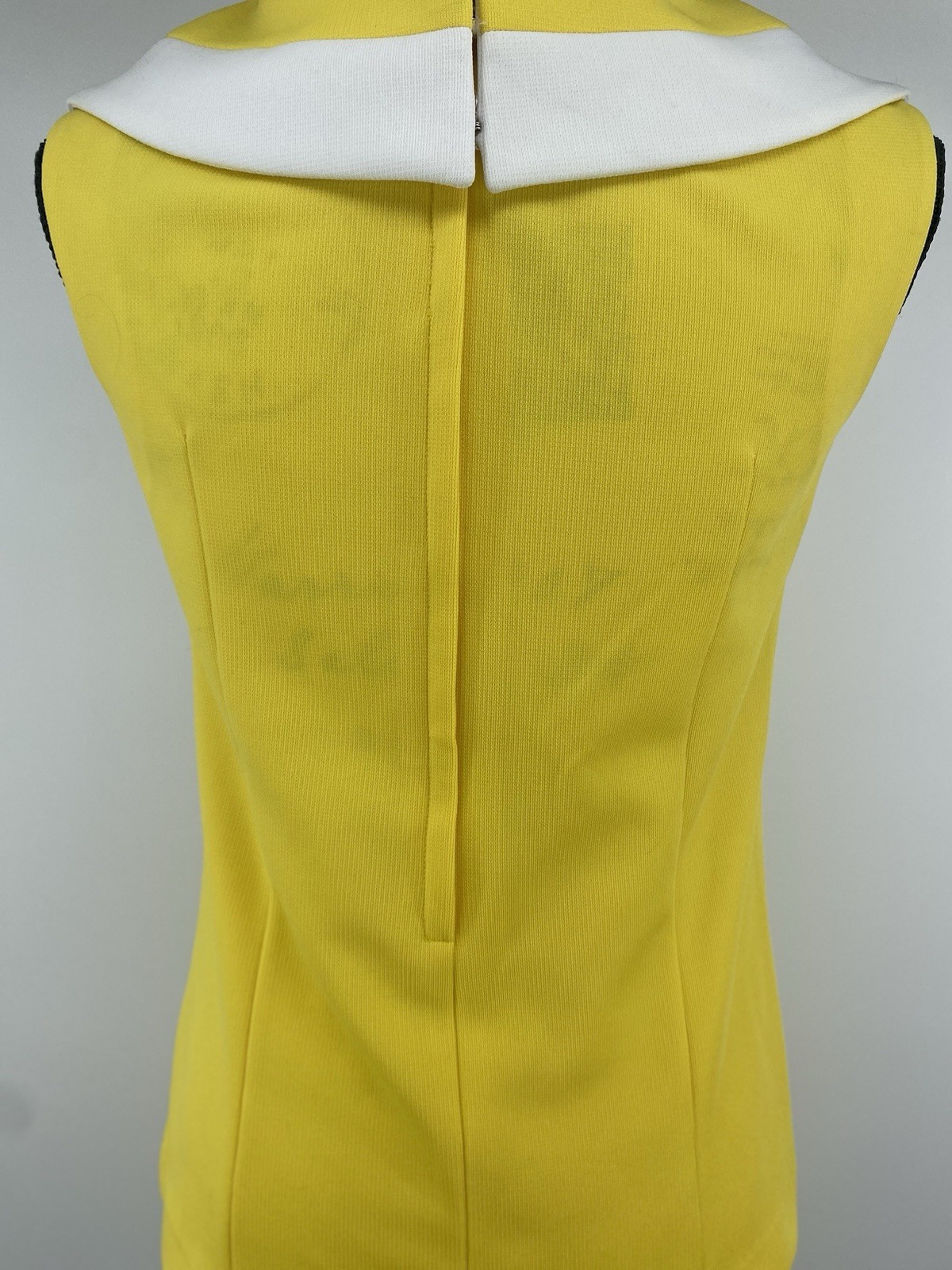 Vintage 60’s Nardis Of Dallas Yellow 2 Piece Skirt And Top Set Size Extra Small