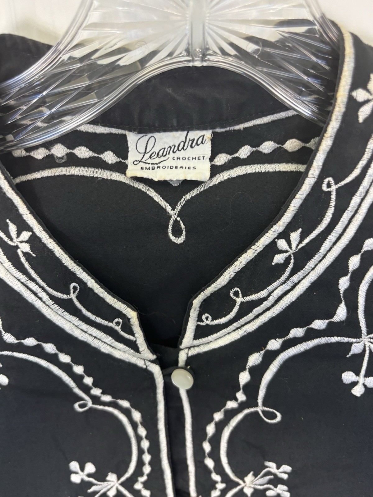 Vintage Leandra Crochet Embroidered Black White Floral Snap Jacket Boho Mandarin