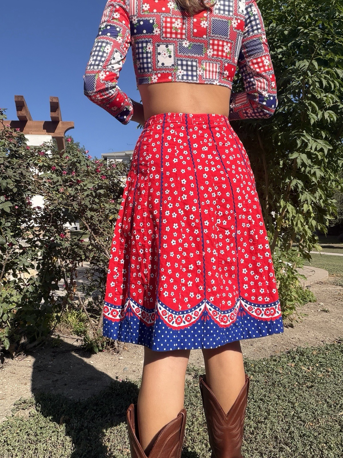 Vintage 70s Red White Blue Floral Midi Skirt Meadowbank Stamford CT