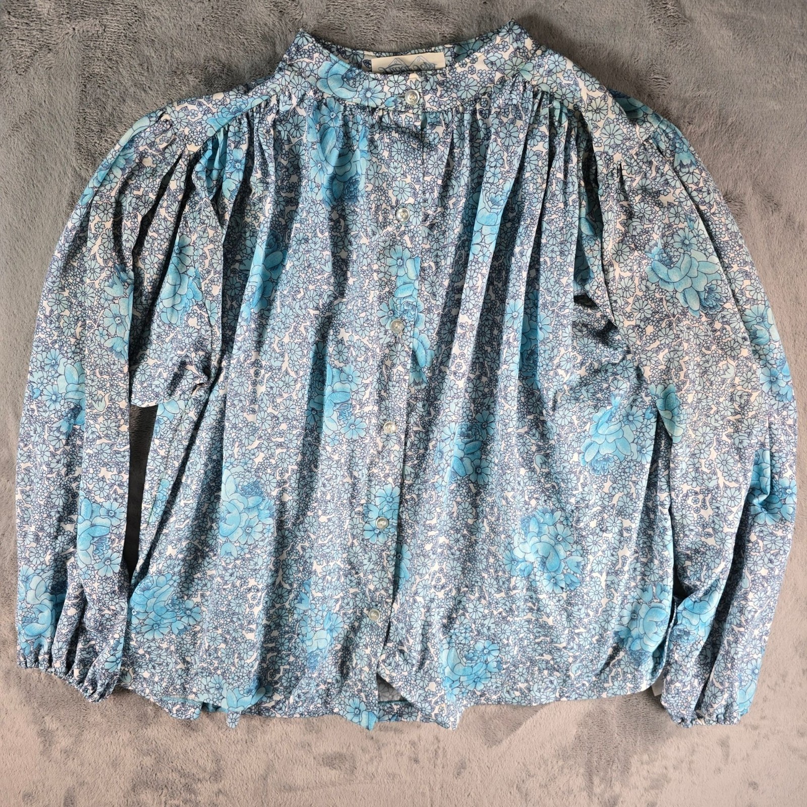 Vintage 1970s Lucky Tops Blue Floral Print Band Collar Peasant Blouse (XL)