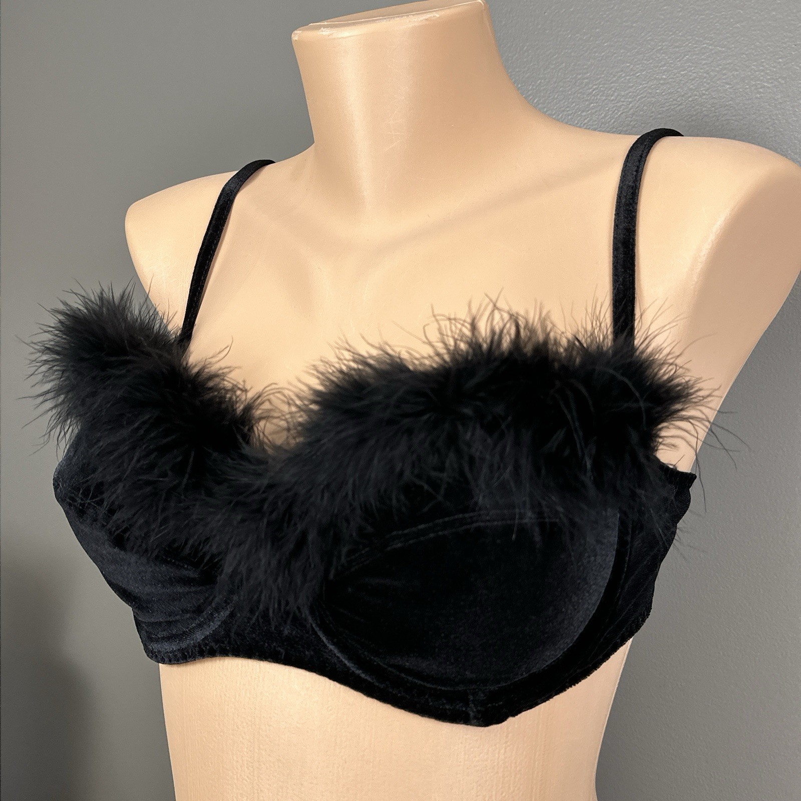 Vintage Black Velvet Feather Trim Bra 38B Marabou Underwire Pin Up Burlesque