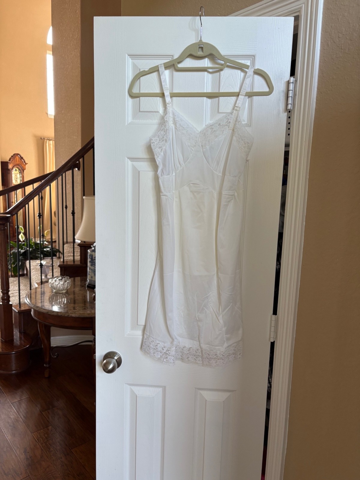 Vintage Monsanto Ladies Full Nylon Slip Shadow Proof Size 34 Short EUC