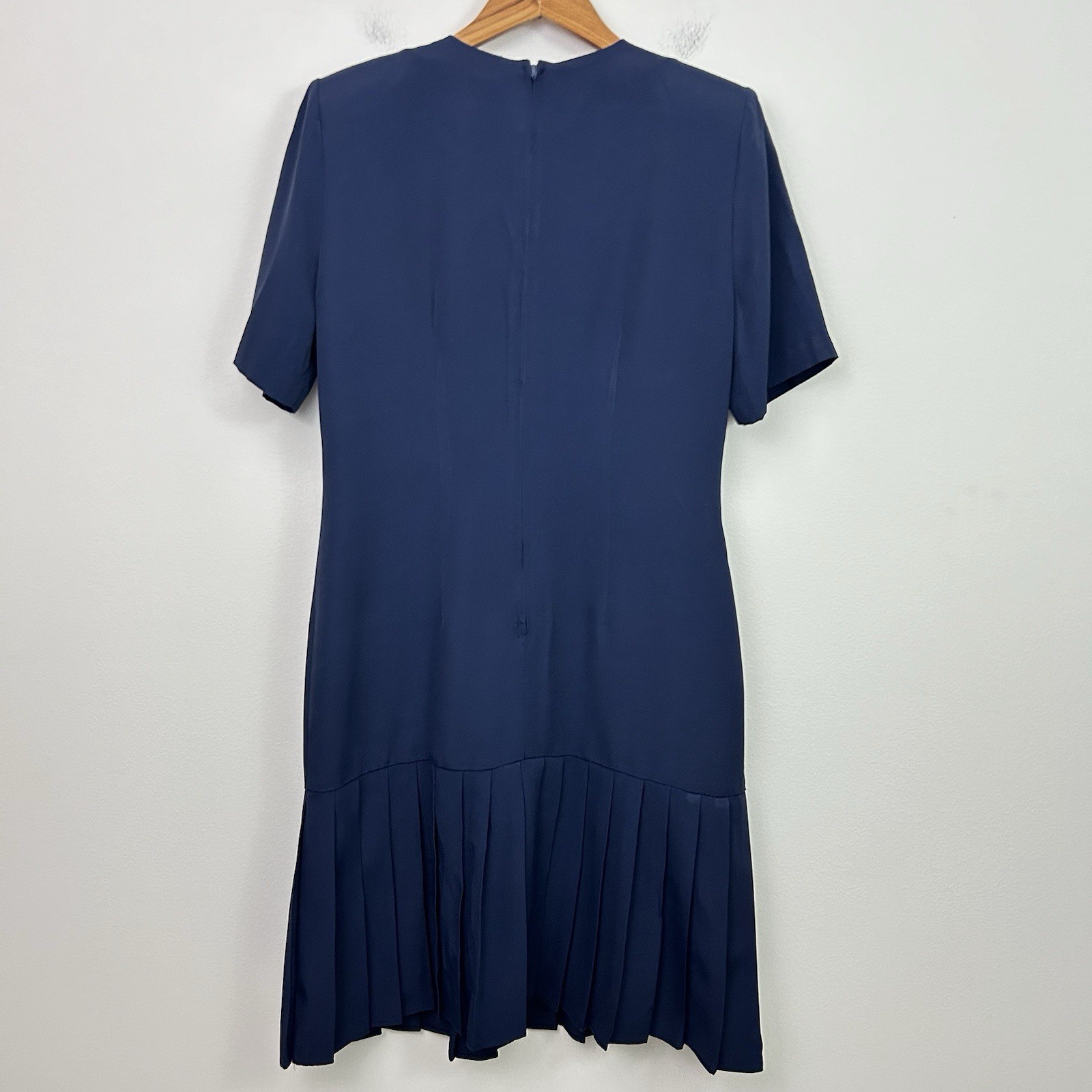 VTG Carriage Court Dress Drop Waist 80’s Pleats Short Sleeves Zip Classic Size 8