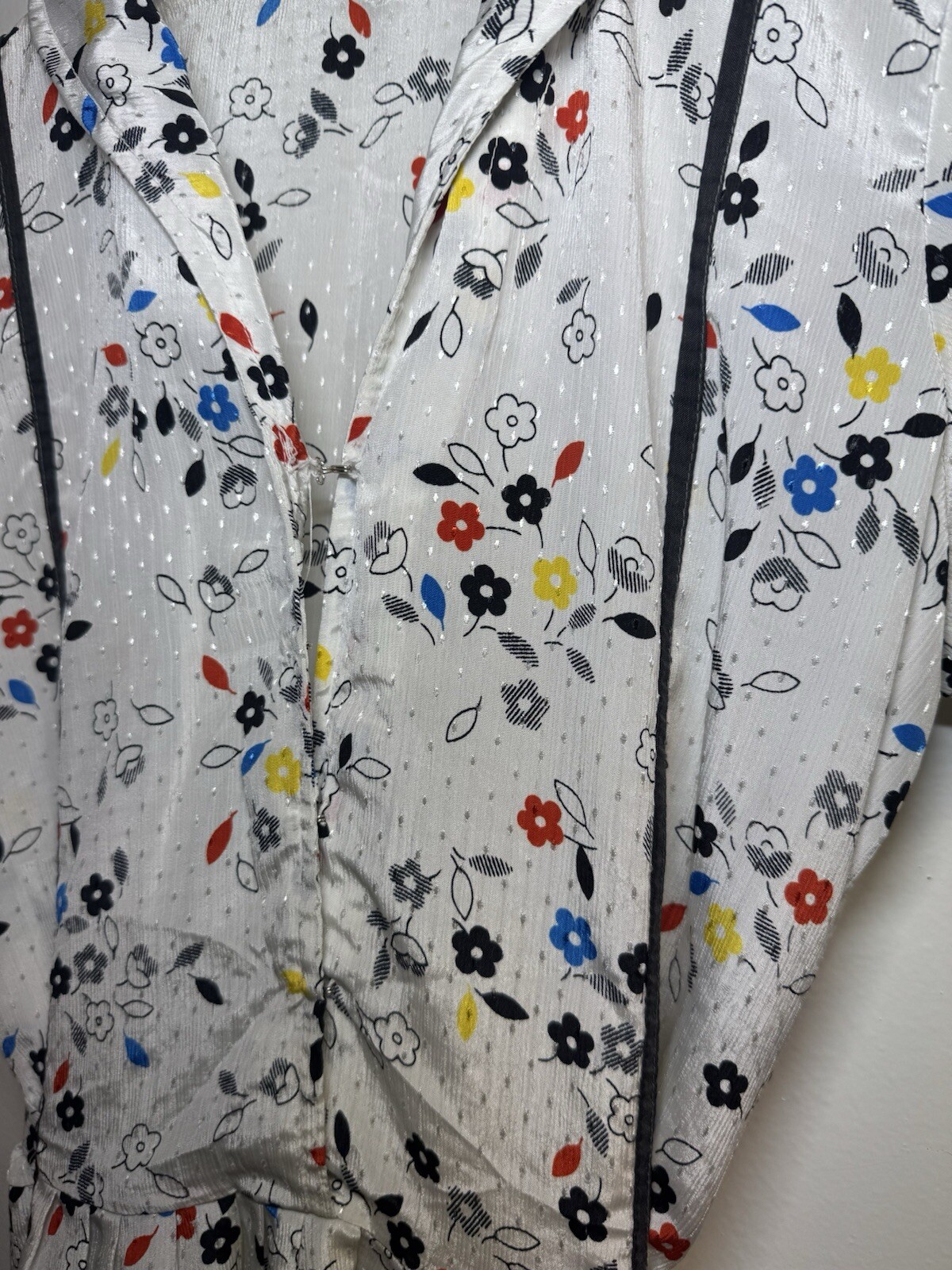 Vintage floral dress size small excellent condition white black, red yellow blue