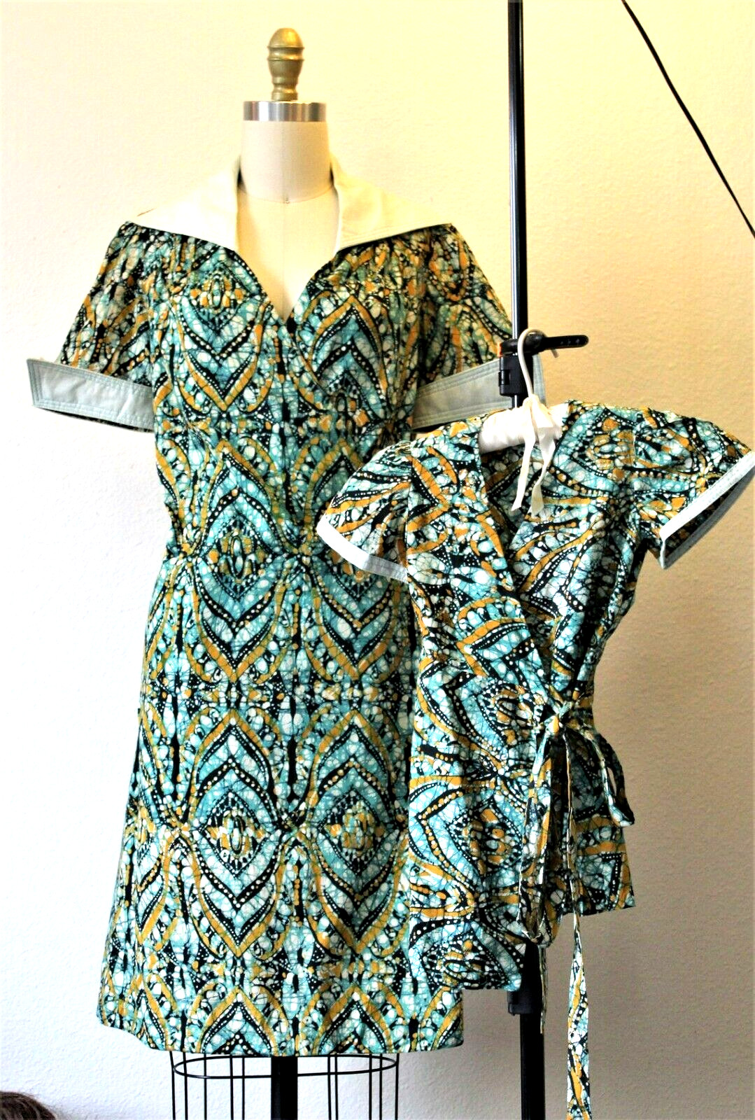 VTG 40s 50s NOS Mother and daughter Matching Set Wrap Around Cotton Day Dresses