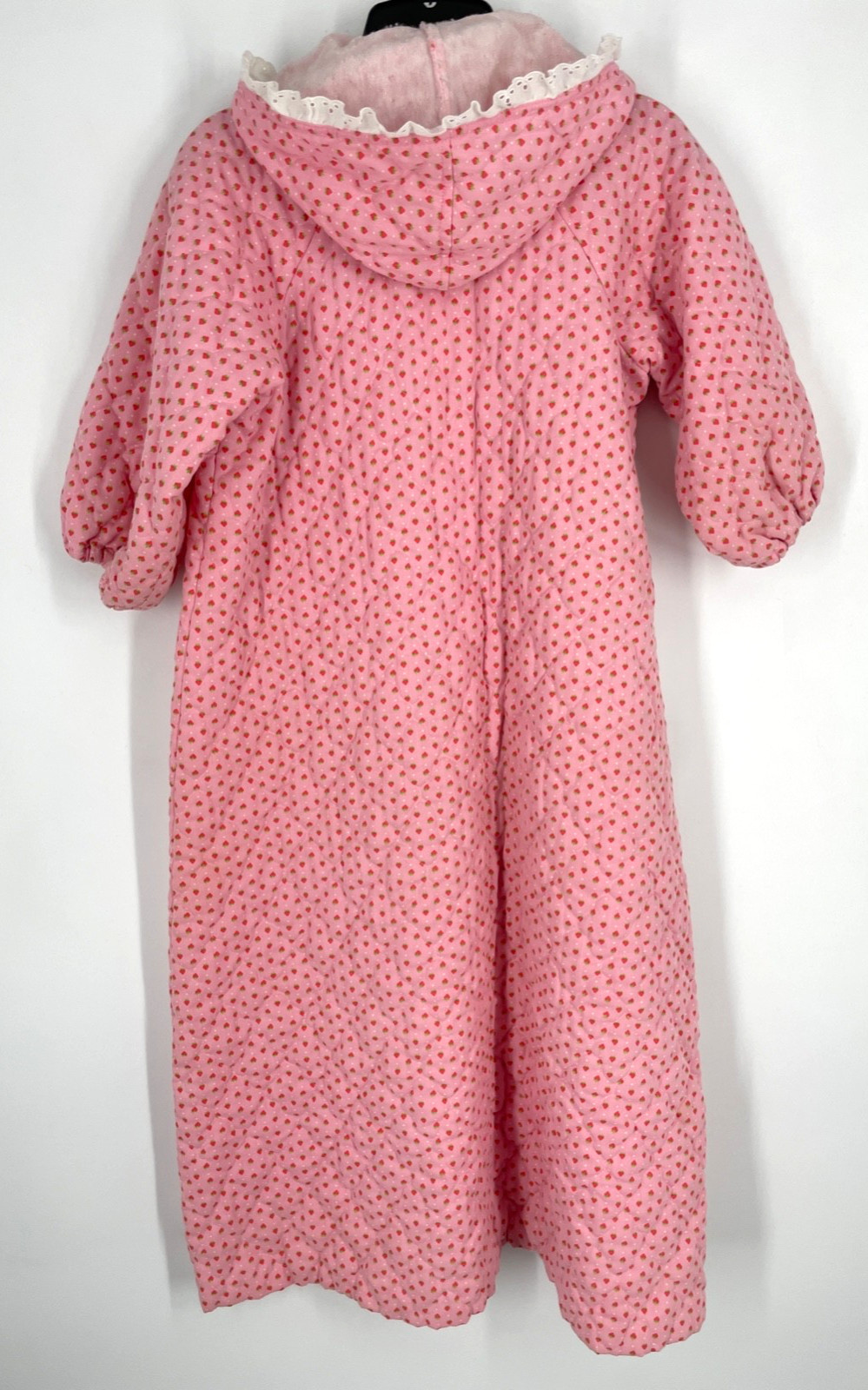 Vintage Sm Strawberry print quilted Housedress robe hooded 1/2 zip pink pullover
