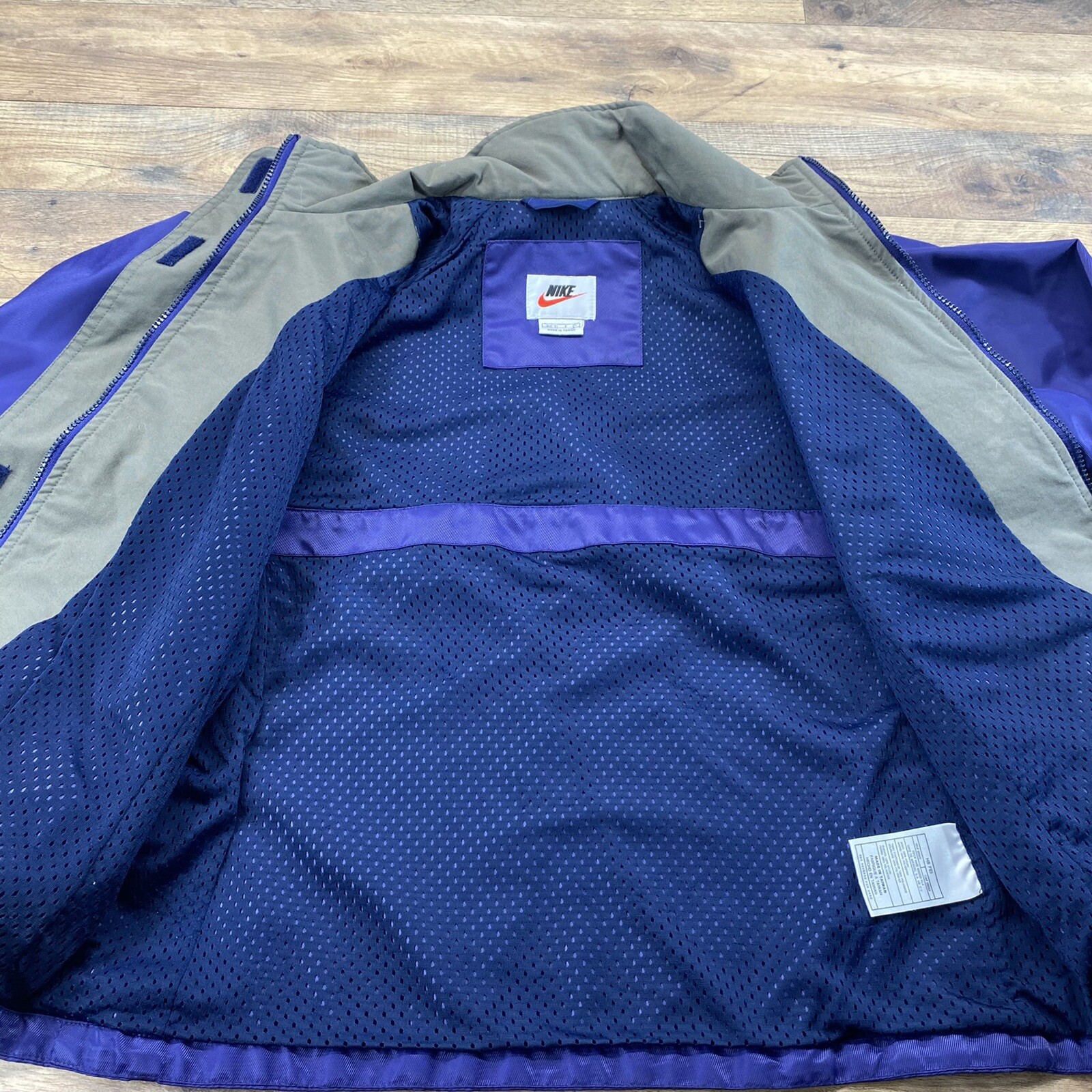 VTG Nike Womens Size S 4-6 90s PurpleFull Zip Nylon Windbreaker Swoosh