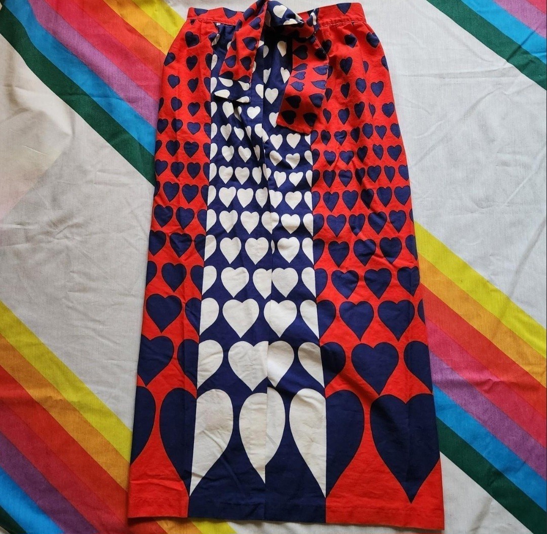 Vintage MCM Beverly Vogue California Red Blue White Colorblock Heart Wrap Skirt